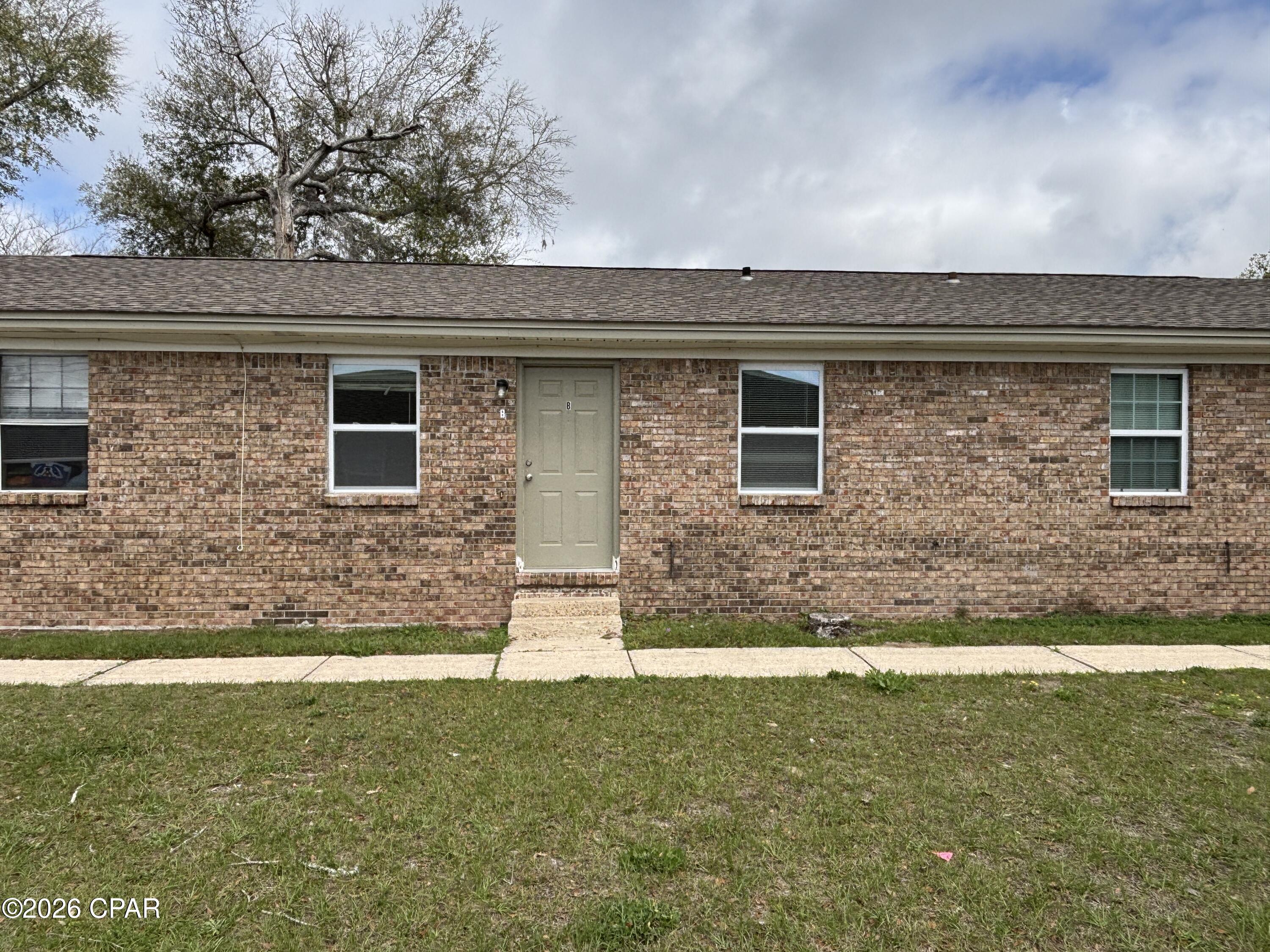 [No Recorded Subdiv] - Residential Lease