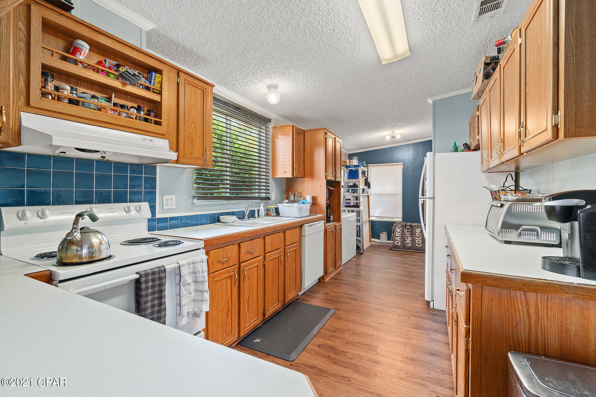 North Lagoon Oaks - Residential