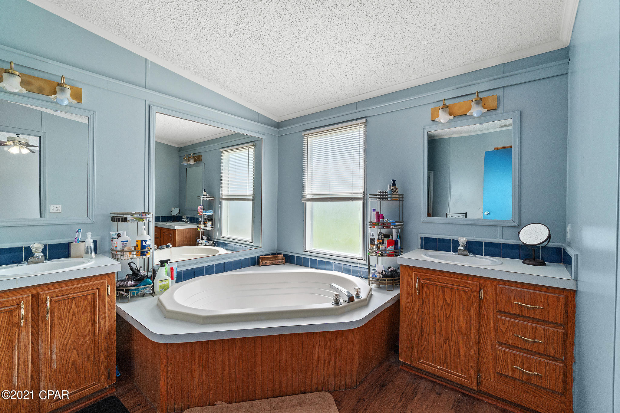 North Lagoon Oaks - Residential