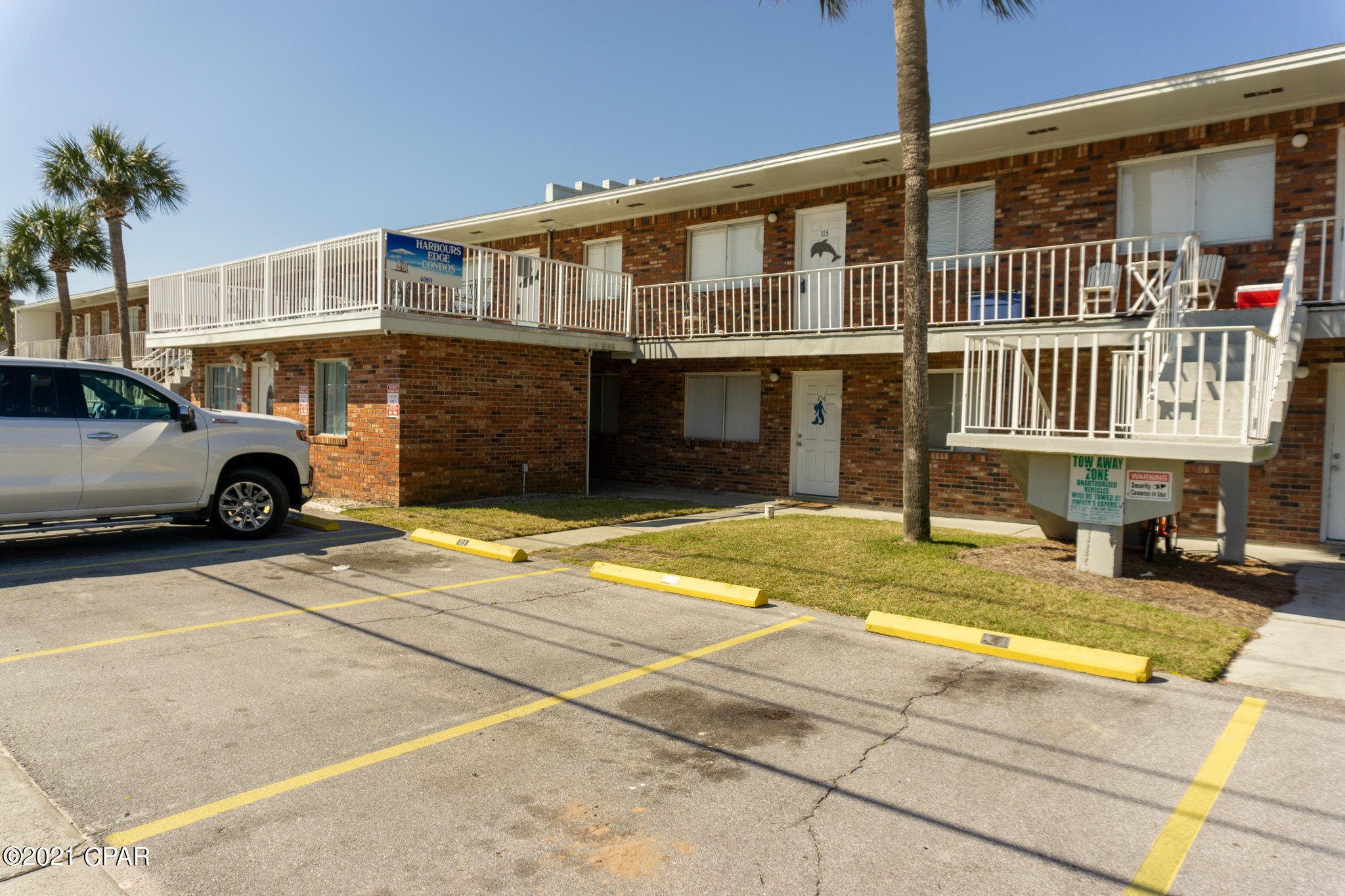 Lazy Daze Condo. - Residential