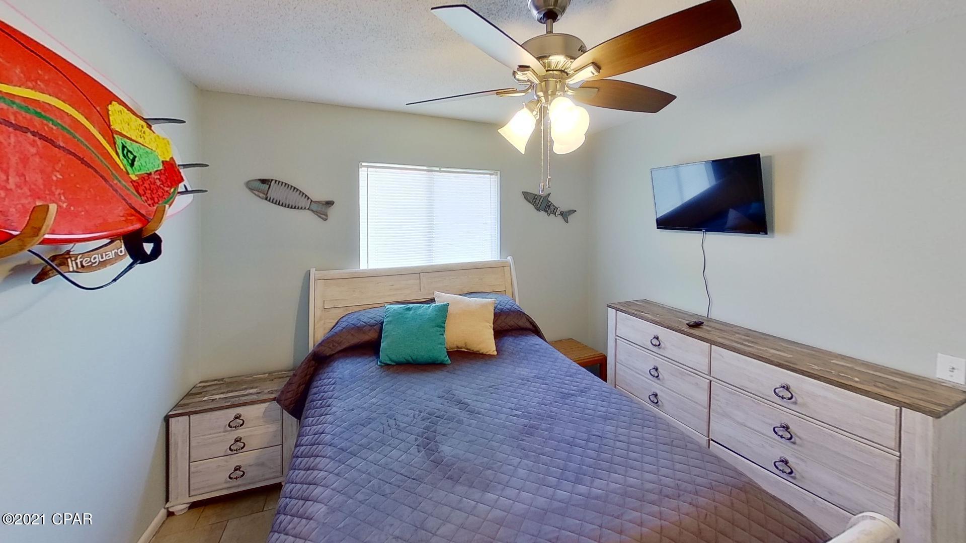 Lazy Daze Condo. - Residential