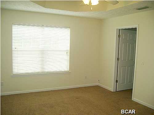 Indian Bluff Estates Unit 2 - Residential Lease