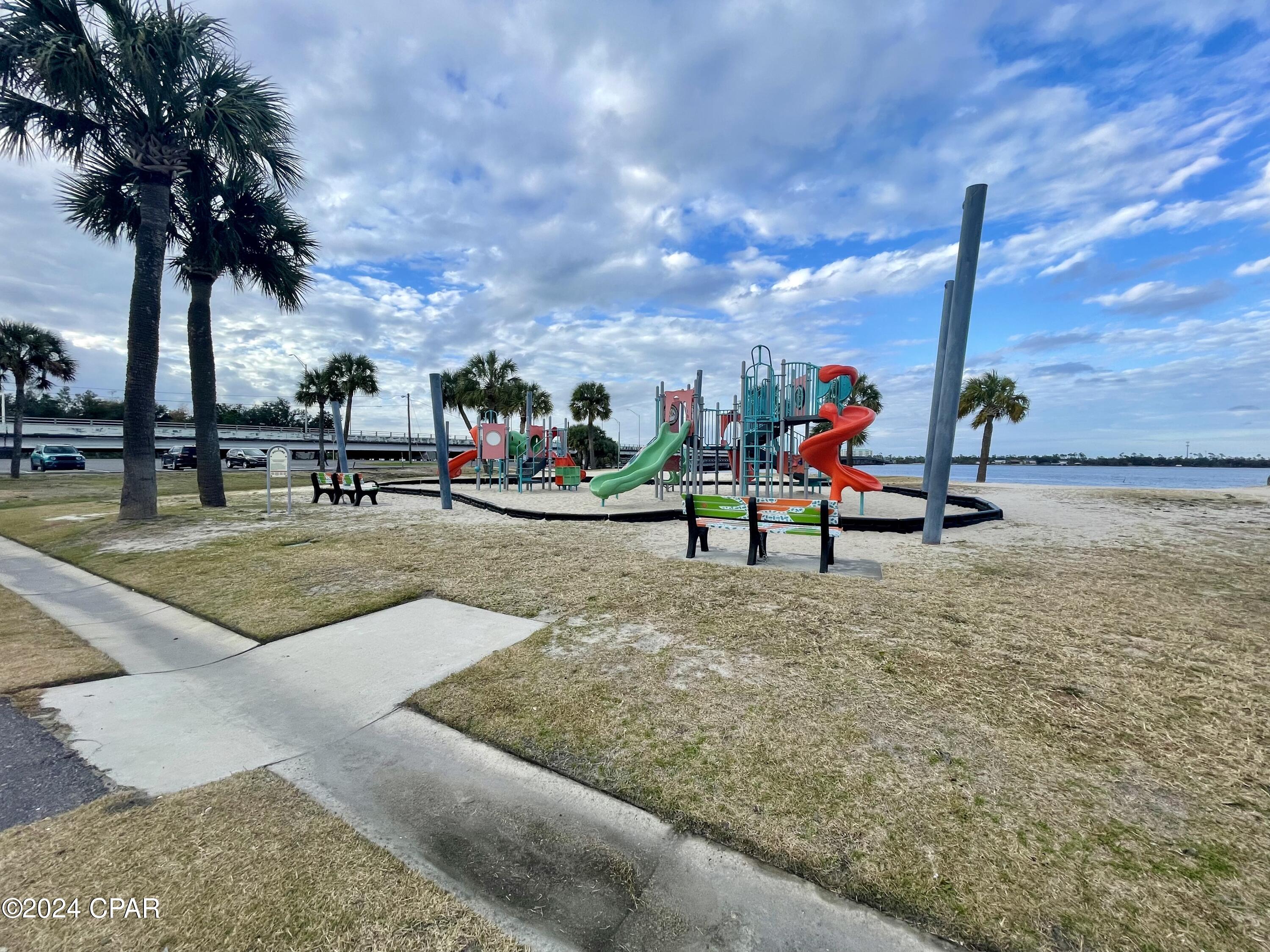 Bay Park Manor - Commercial Sale