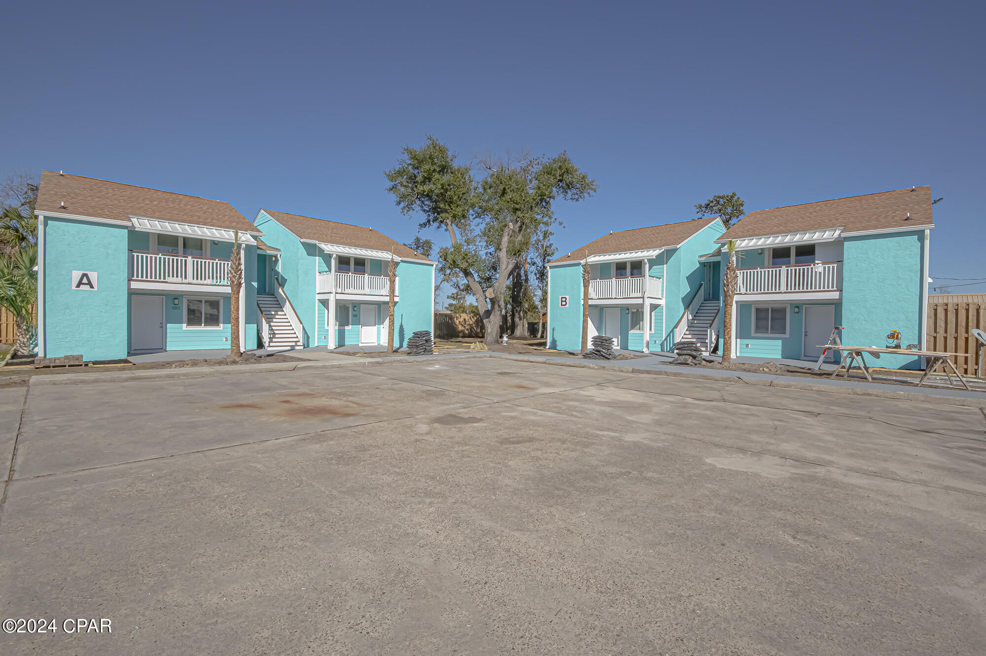 Bay Park Manor - Commercial Sale