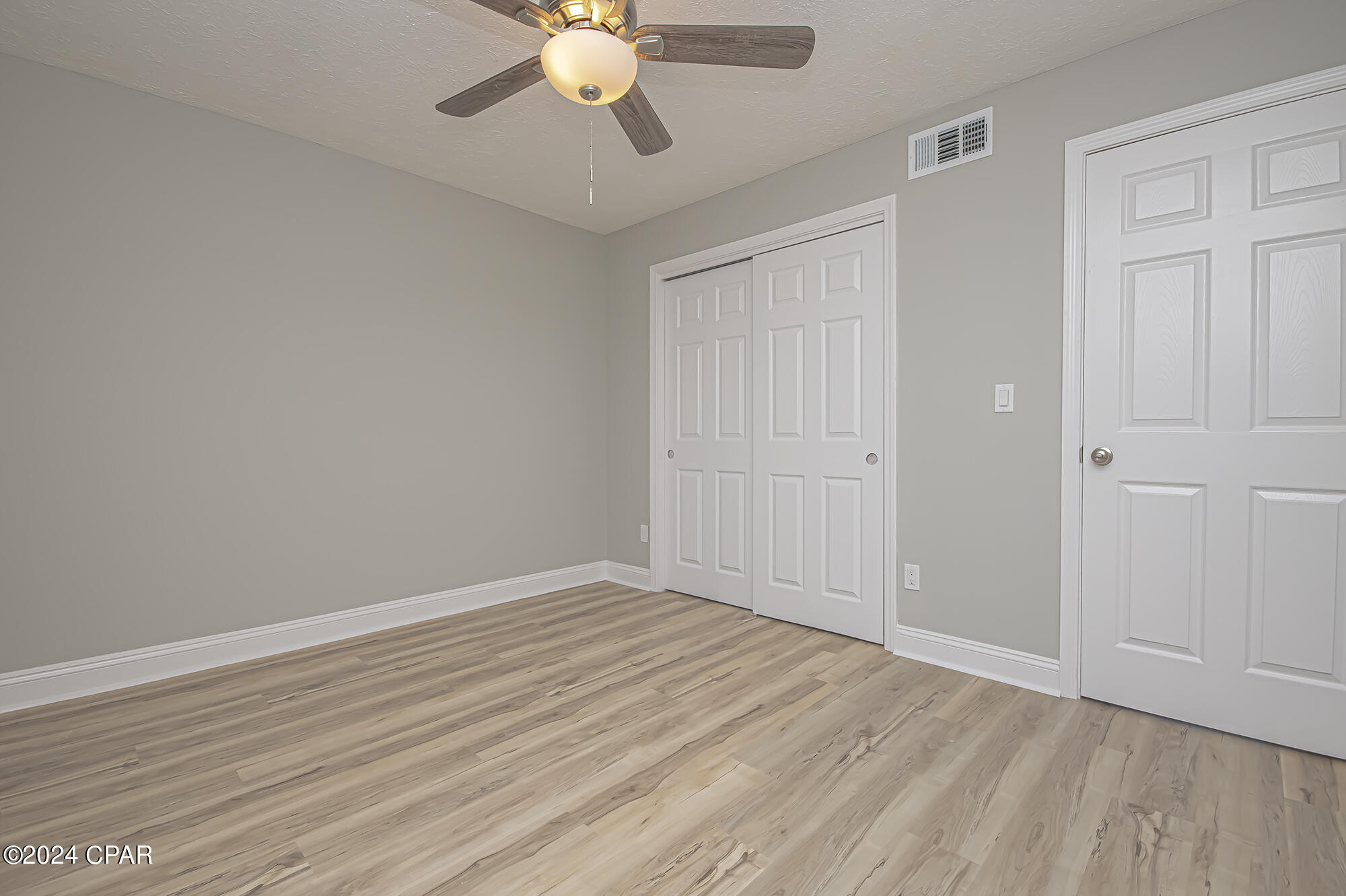 Bay Park Manor - Commercial Sale