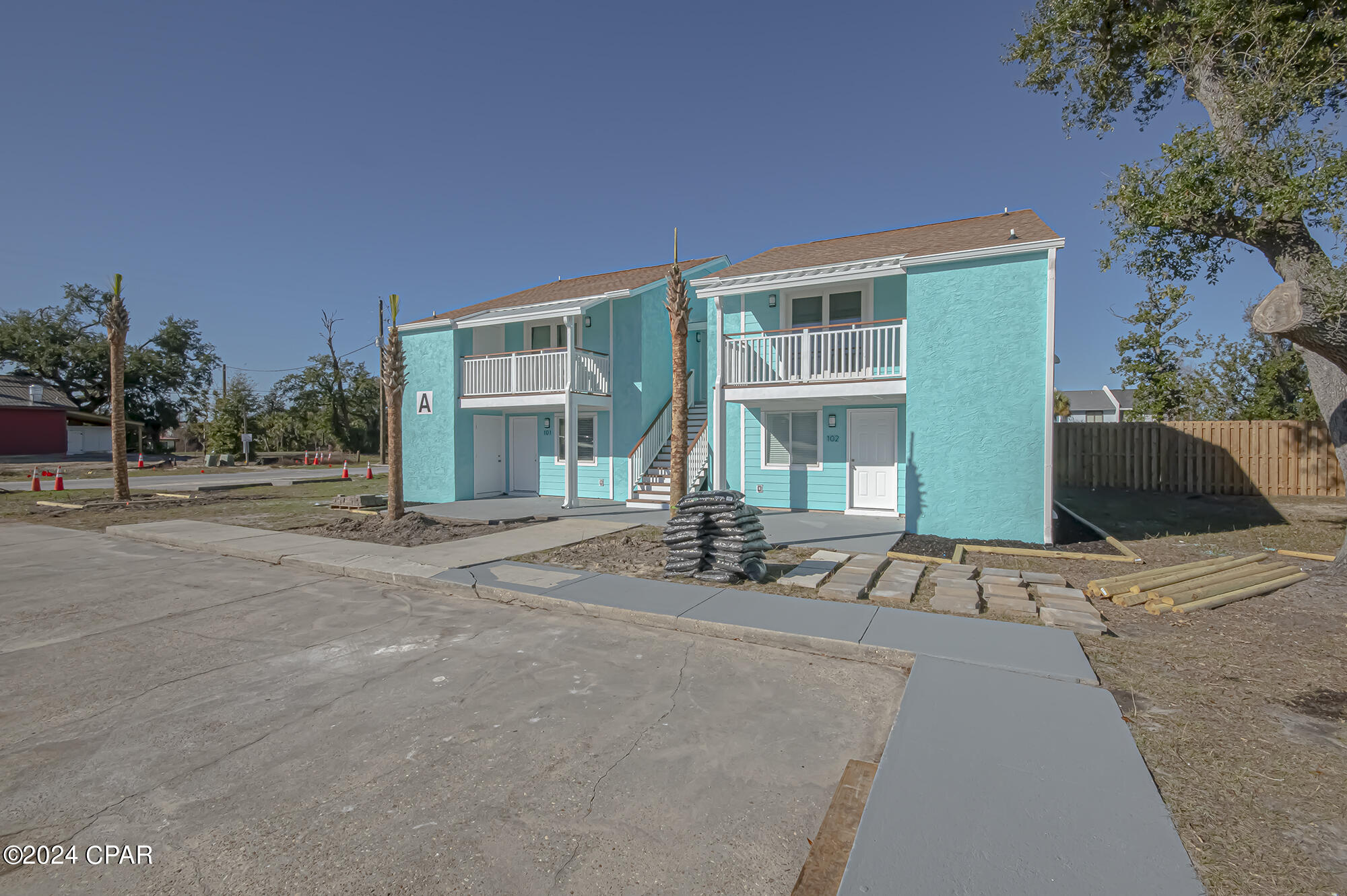 Bay Park Manor - Commercial Sale