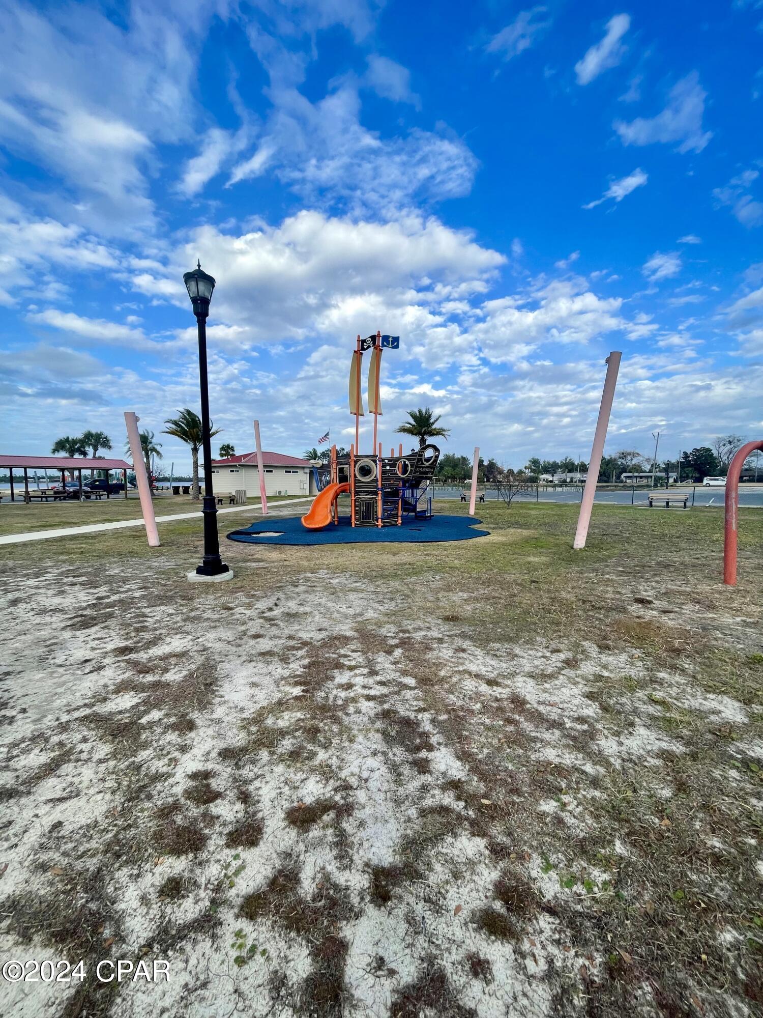 Bay Park Manor - Commercial Sale