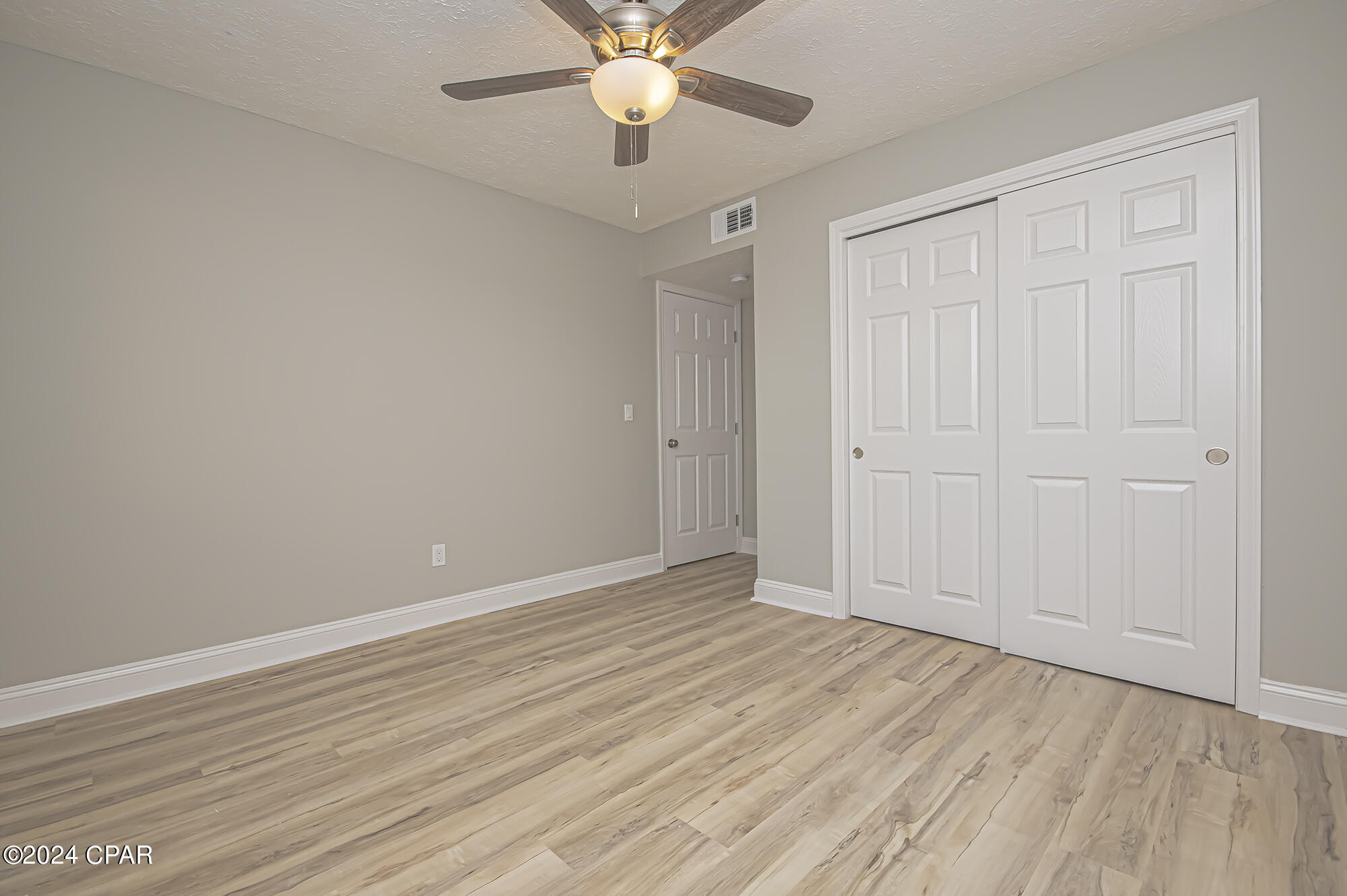 Bay Park Manor - Commercial Sale