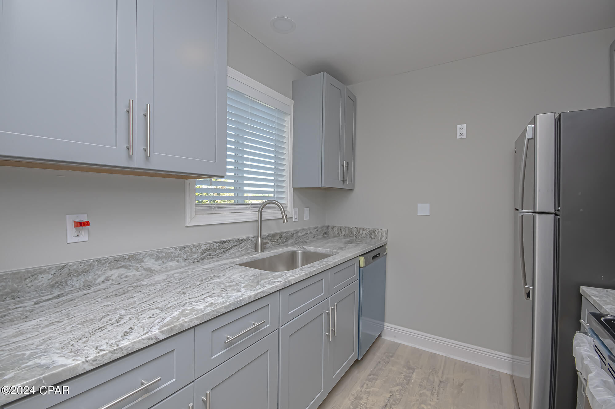 Bay Park Manor - Commercial Sale