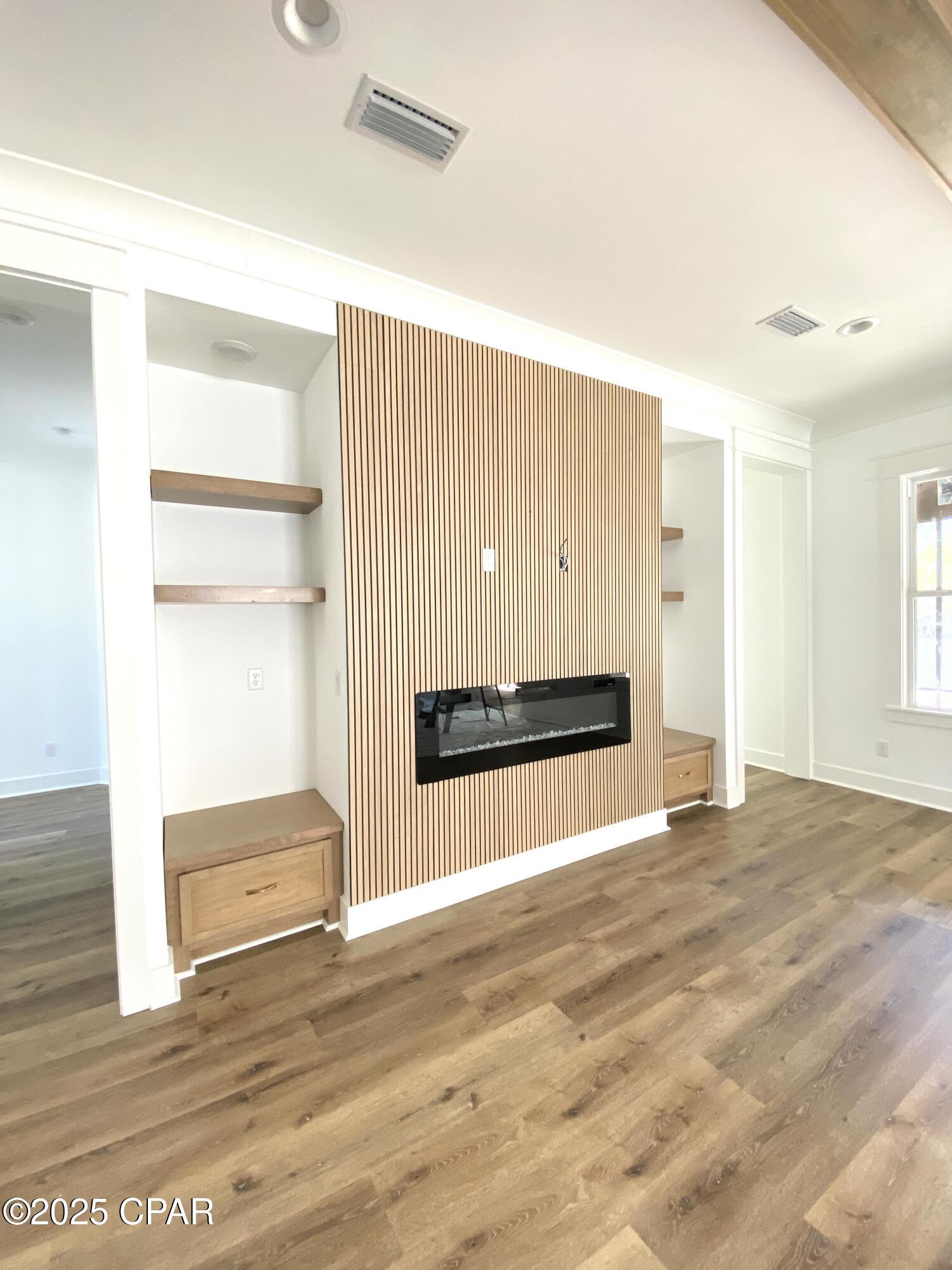 College Oaks - Residential