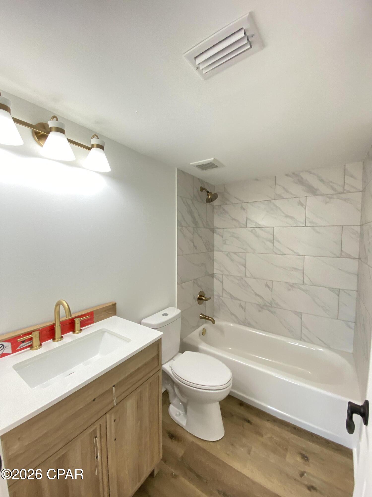 College Oaks - Residential