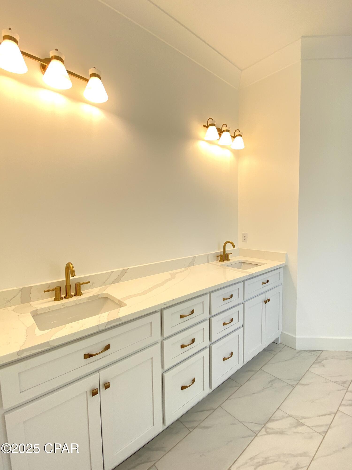 College Oaks - Residential