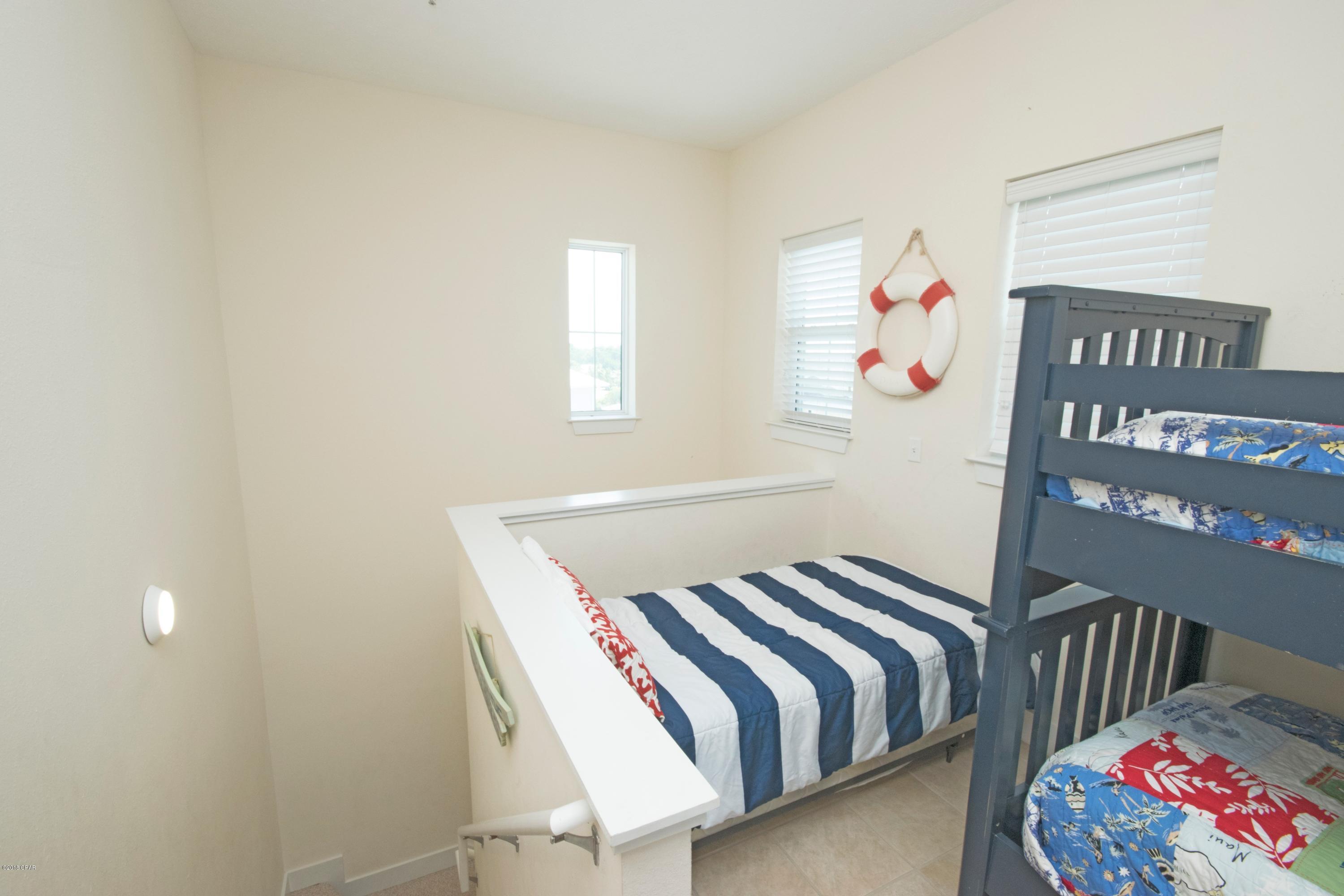 Casa Del Mar - Residential