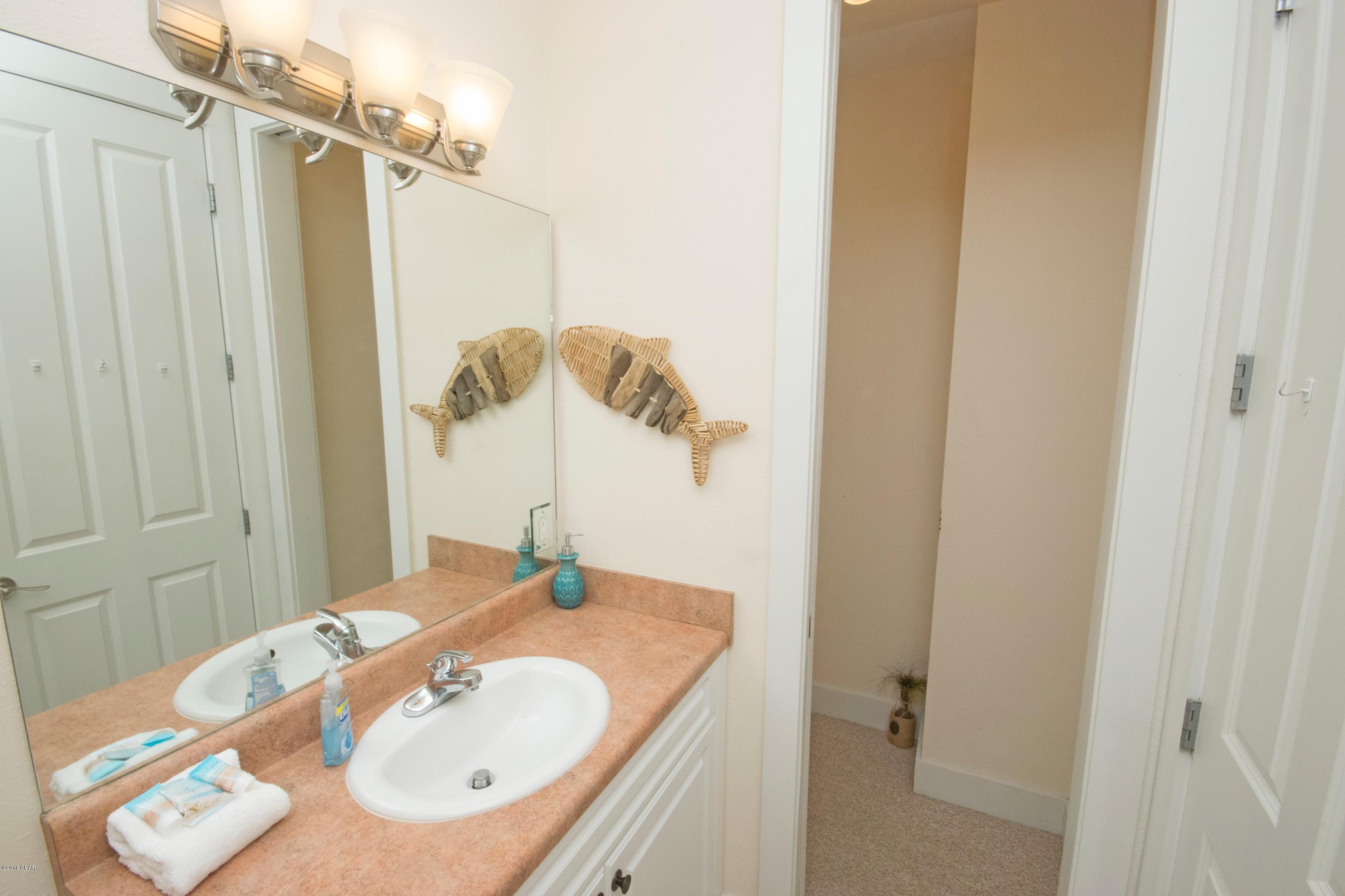 Casa Del Mar - Residential