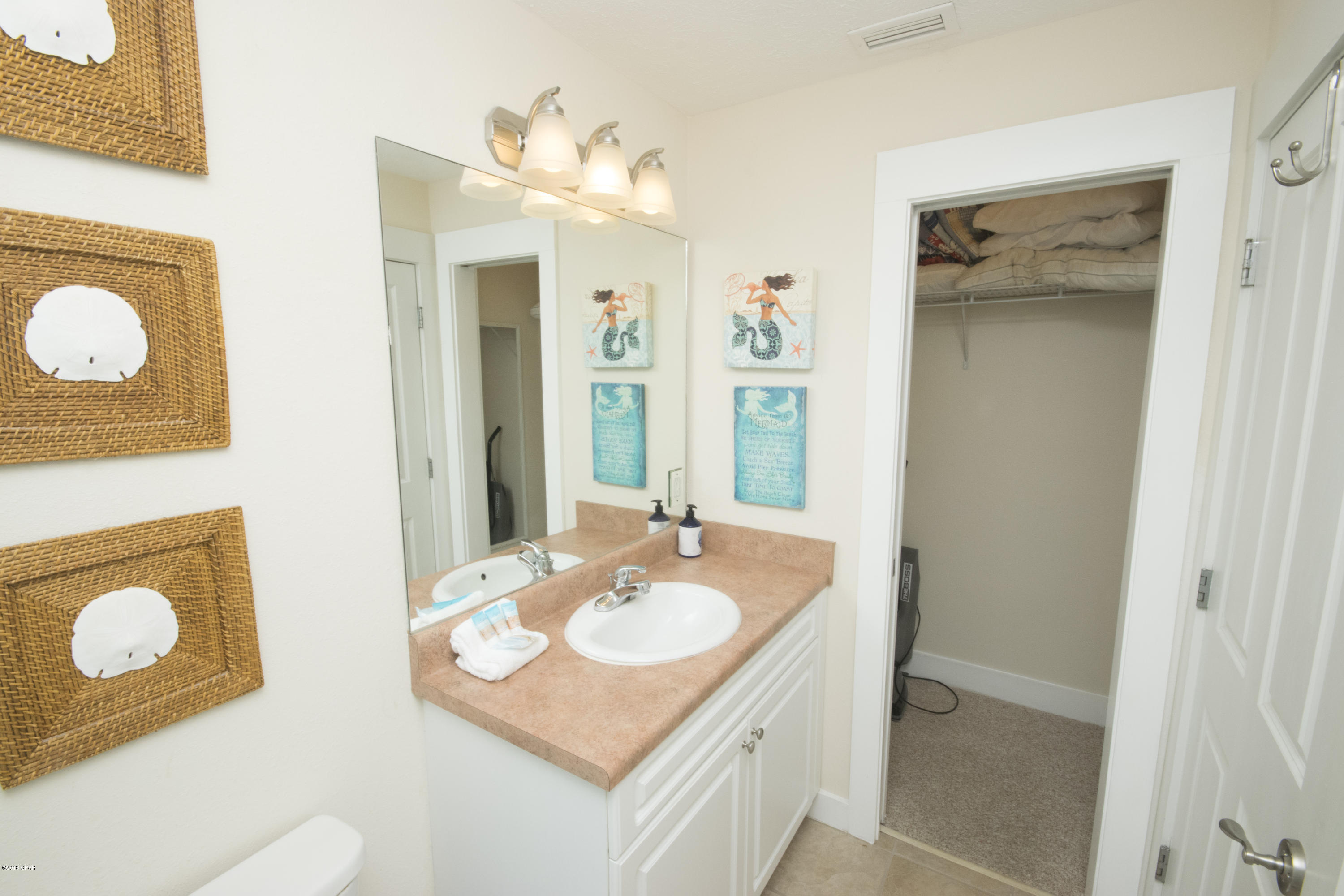 Casa Del Mar - Residential