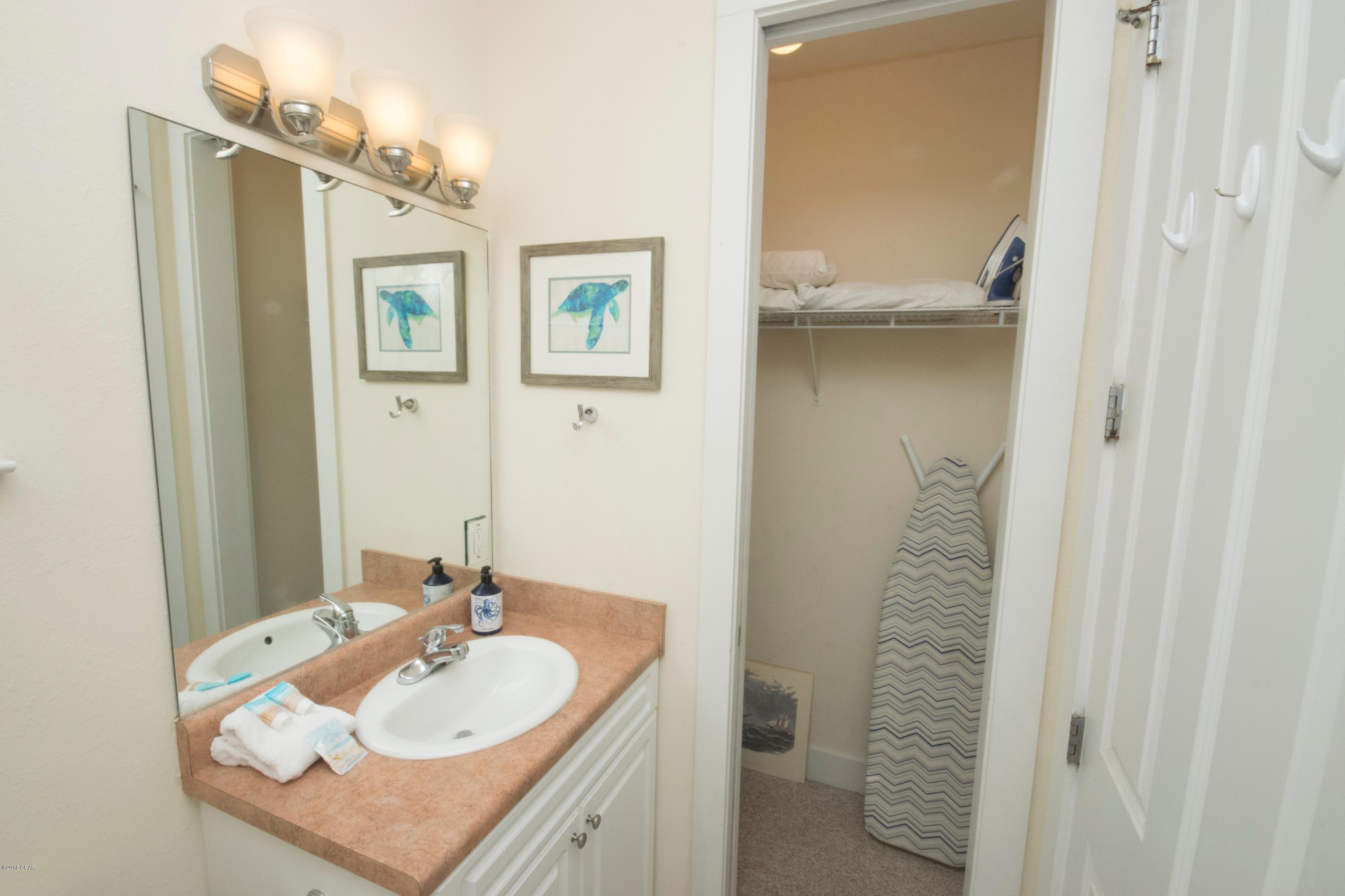 Casa Del Mar - Residential