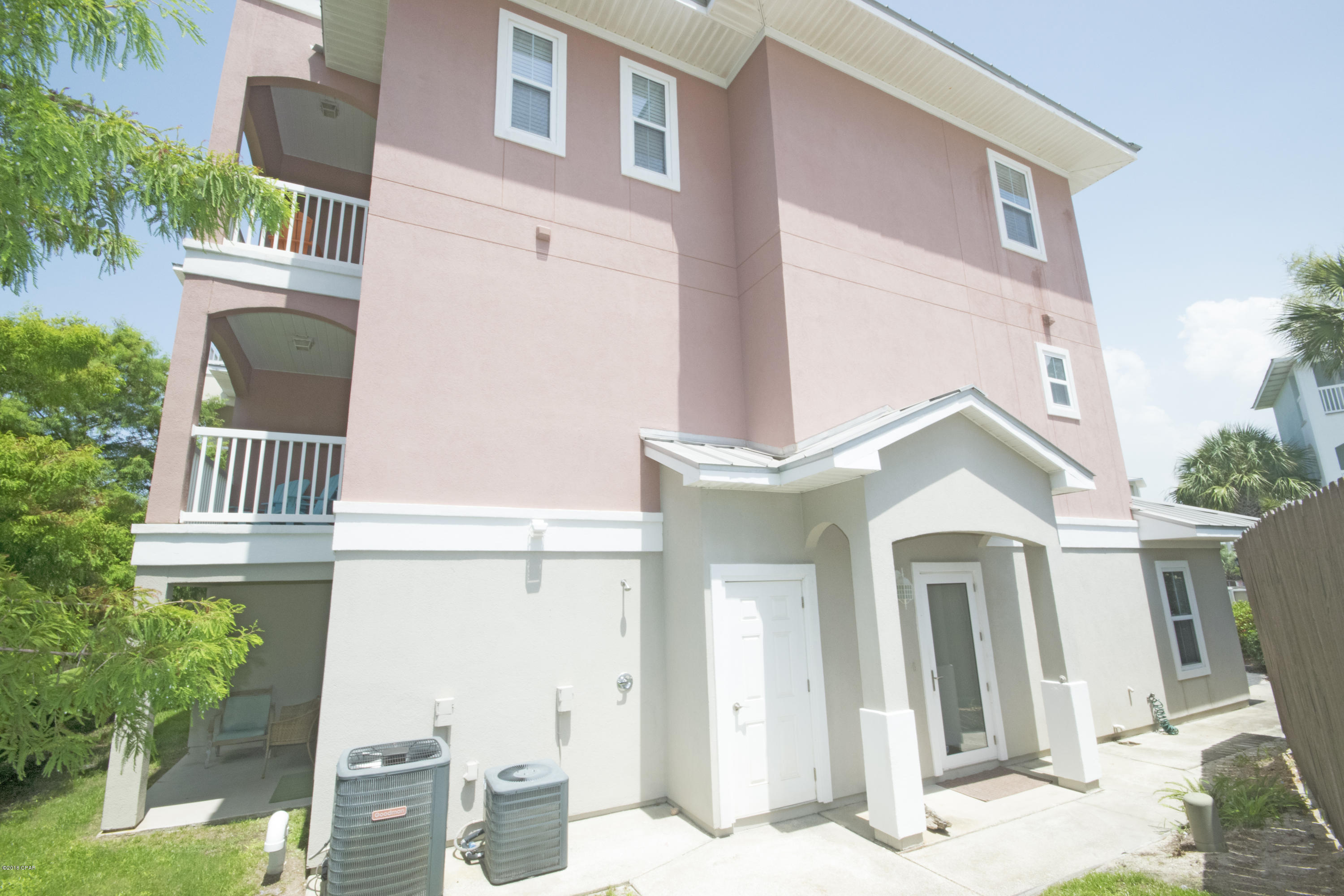 Casa Del Mar - Residential