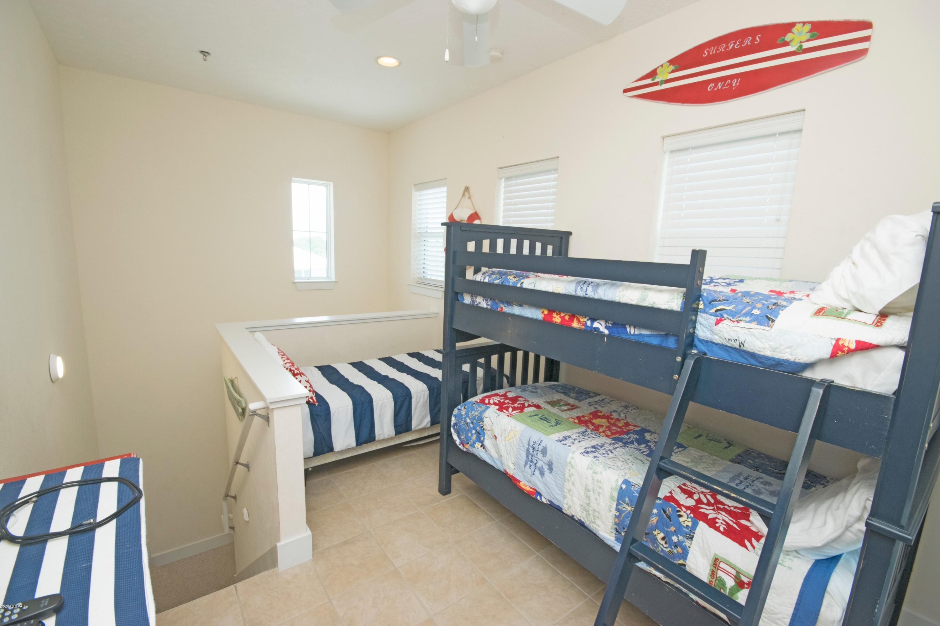 Casa Del Mar - Residential