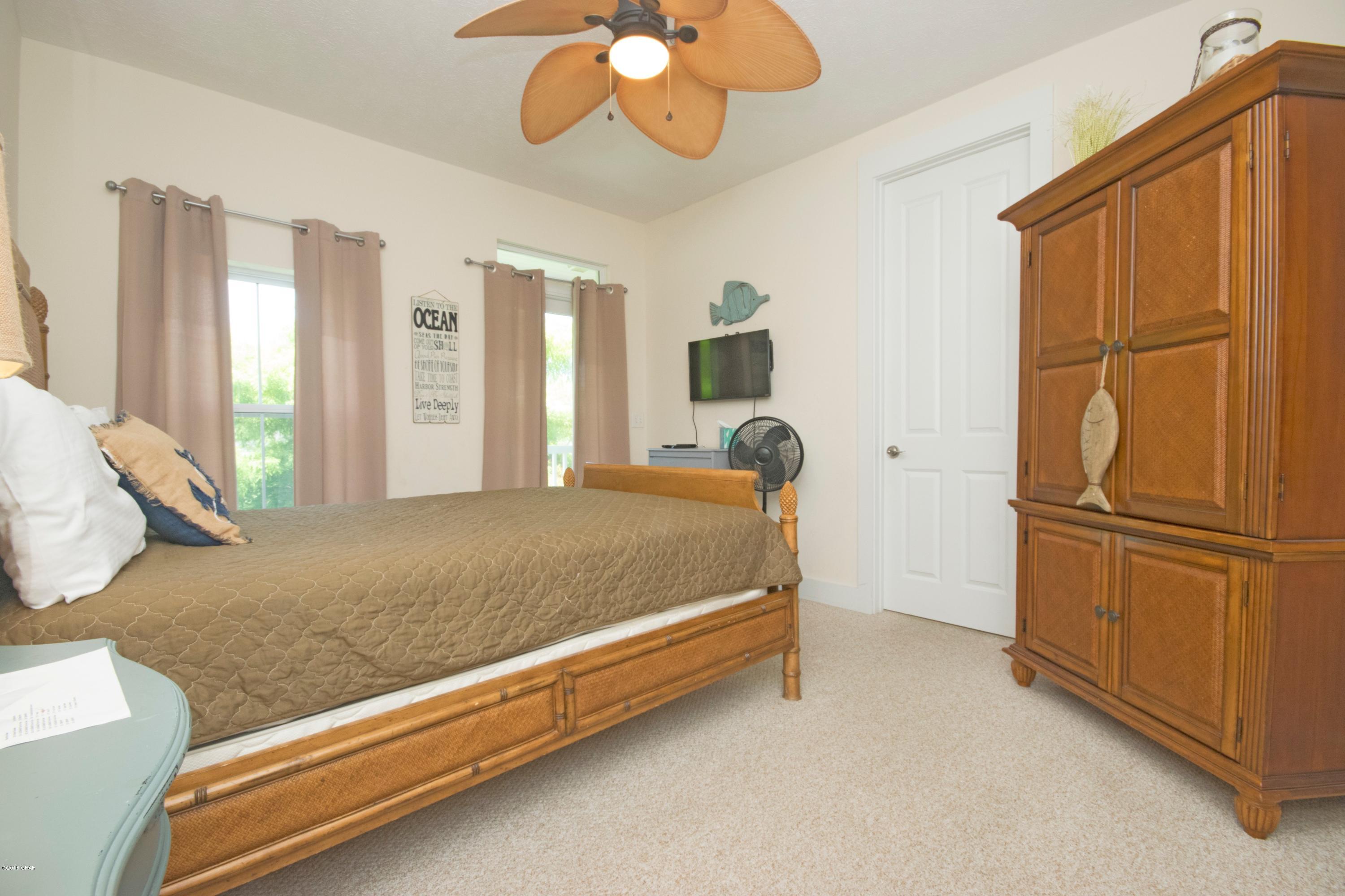 Casa Del Mar - Residential