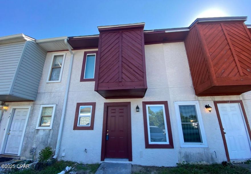 Totally renovated 2 bedroom 1.5 bathroom townhouse centrally located in St Andrews