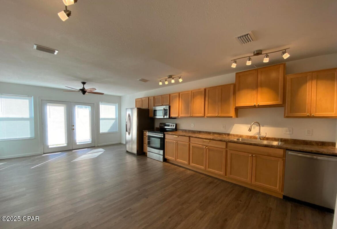 [No Recorded Subdiv] - Residential Lease