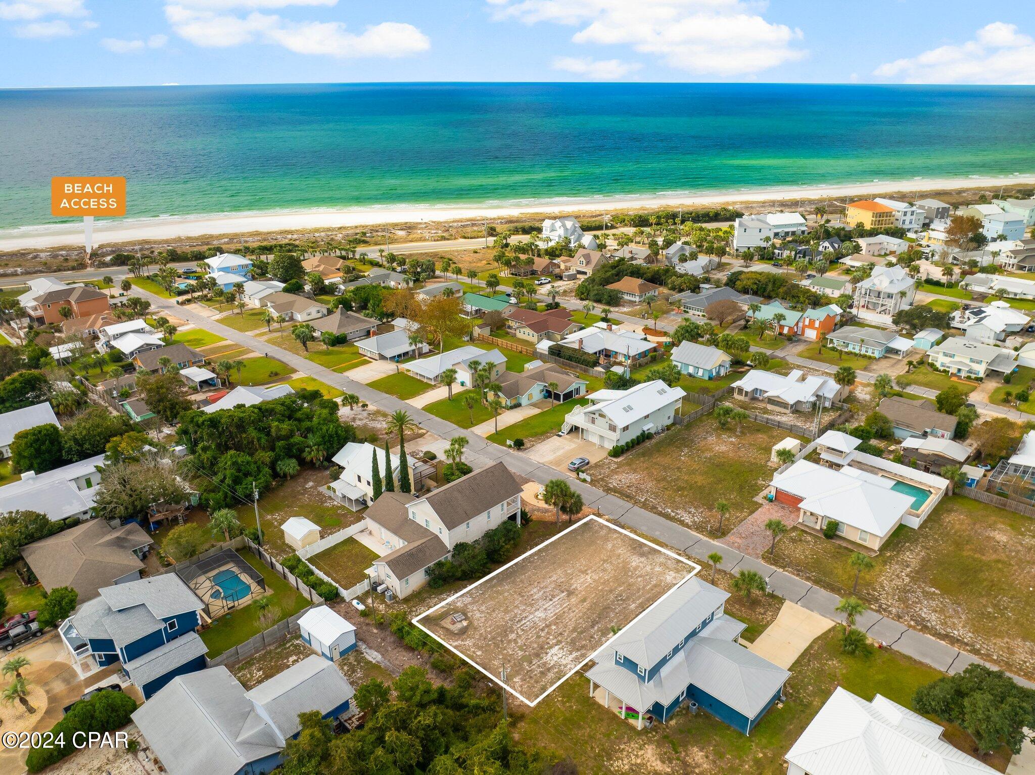 Santa Monica Beach - Land