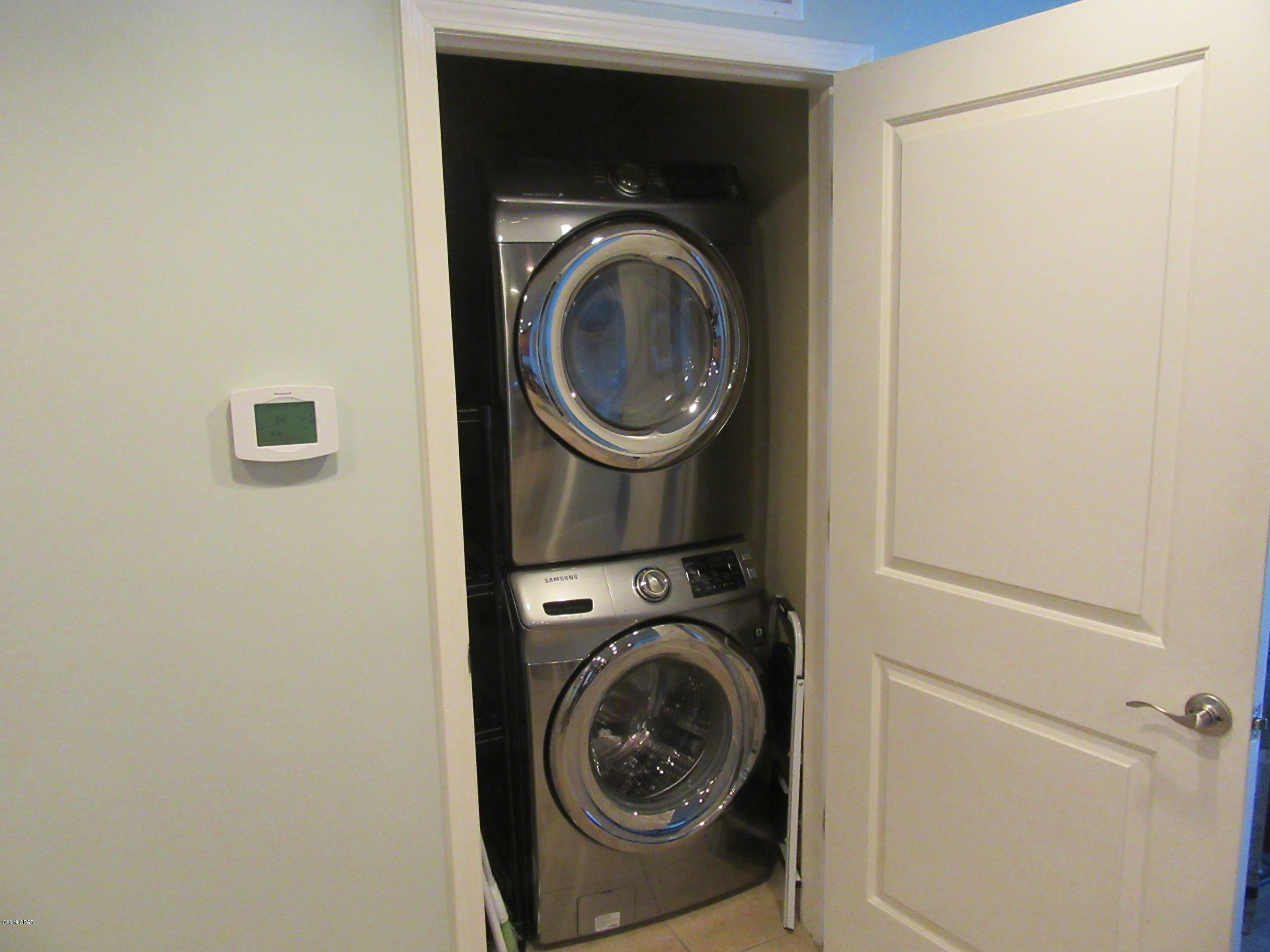 Sterling Breeze - Residential