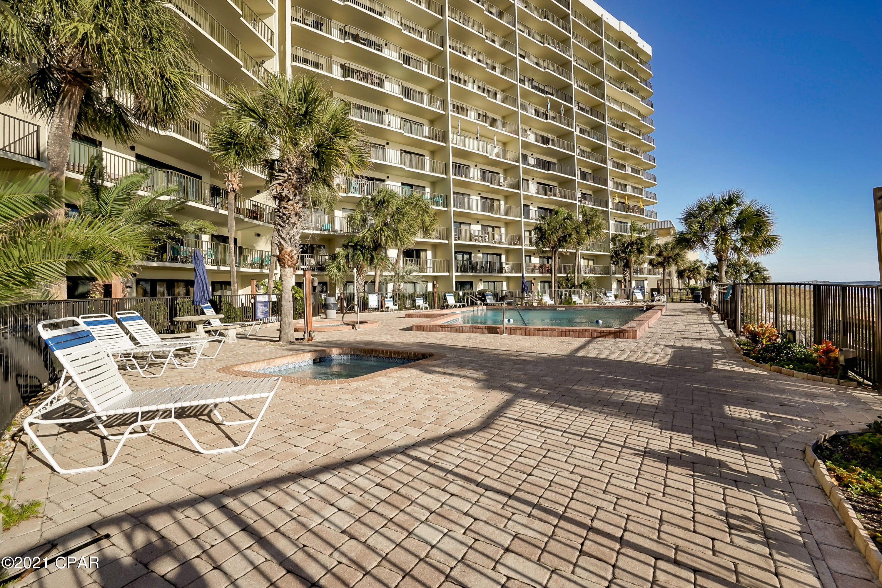 The Commodore - Residential