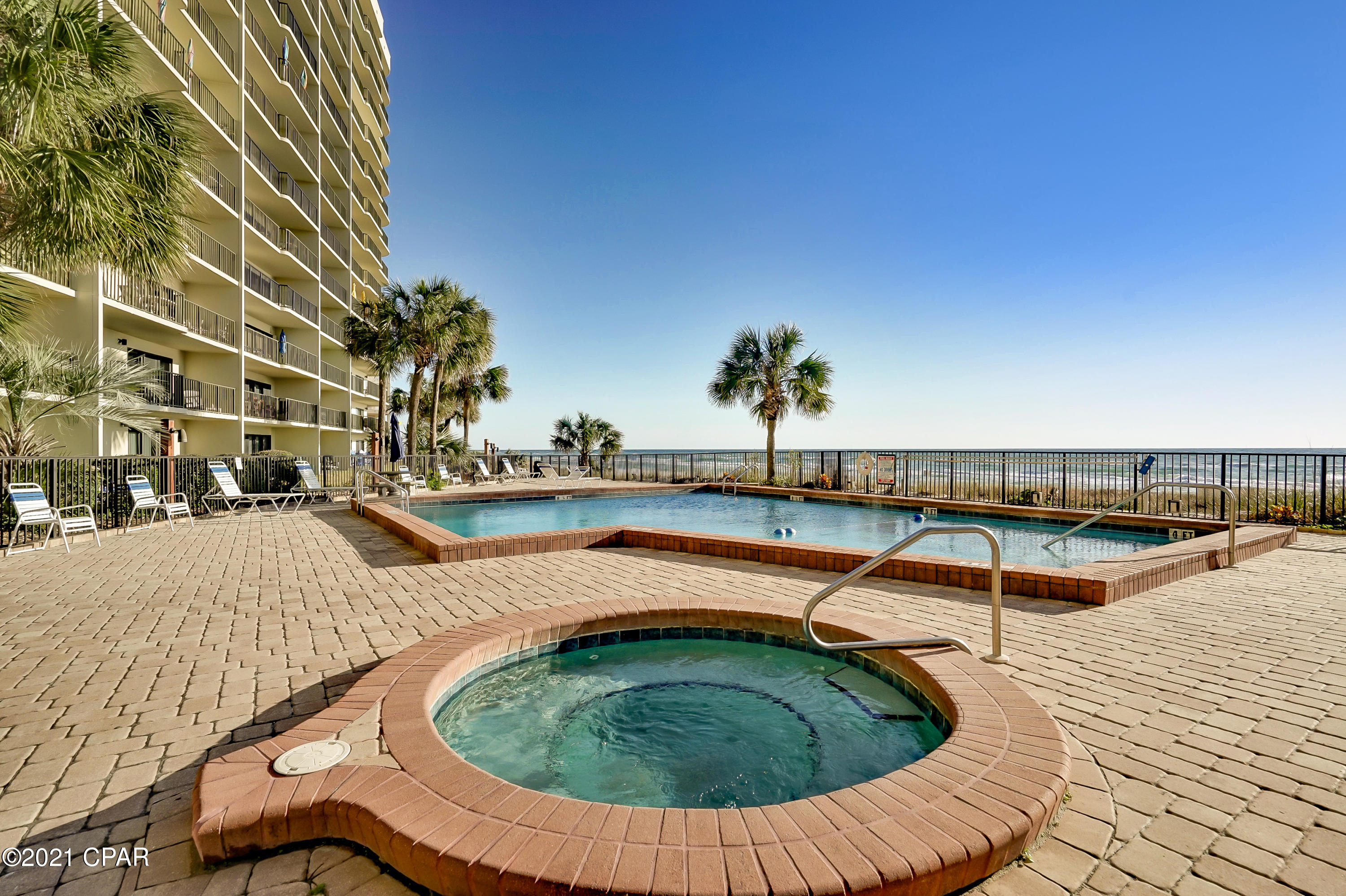 The Commodore - Residential