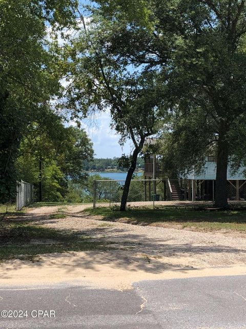 A home in Chipley