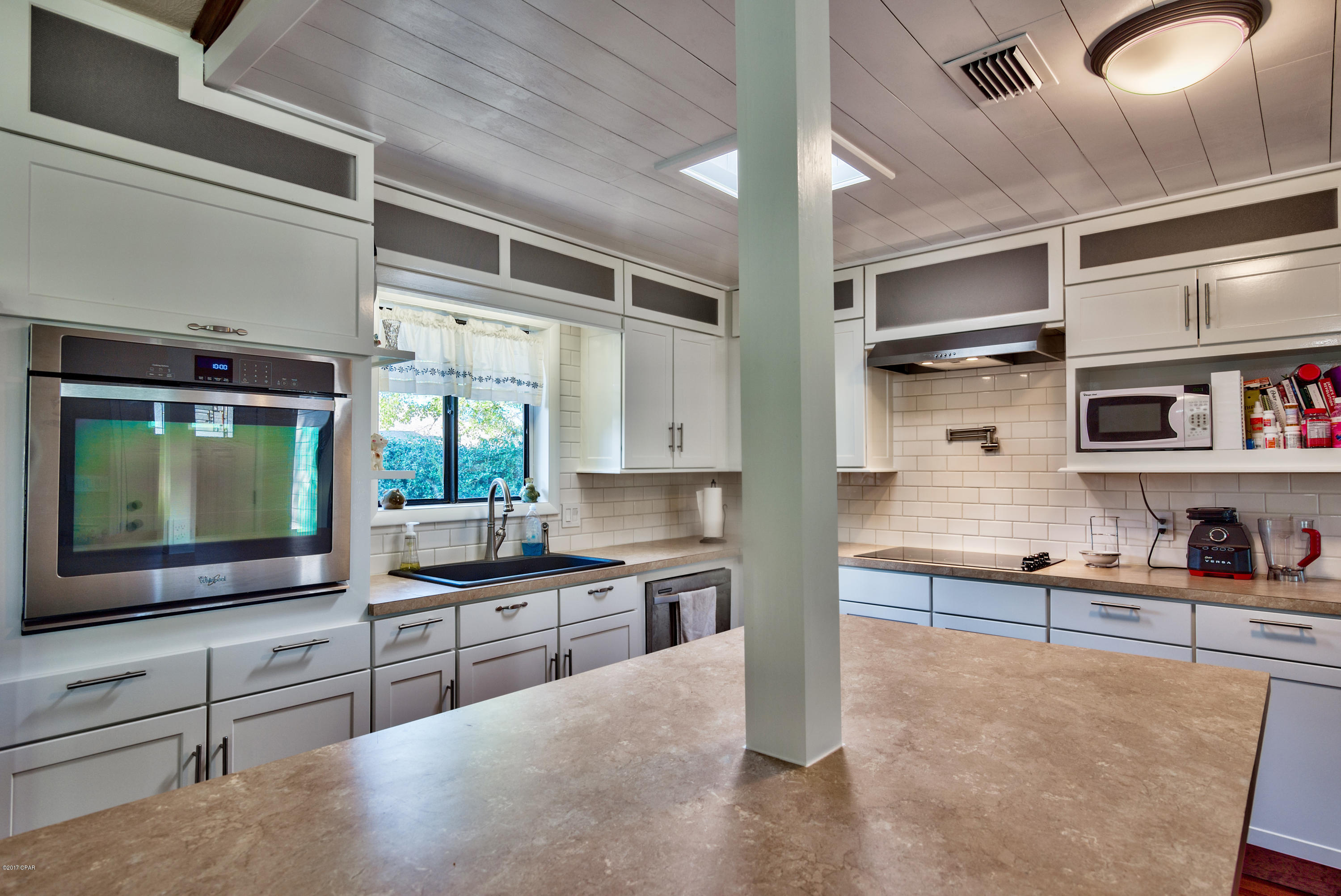 Diamond Head-Lakeside - Residential