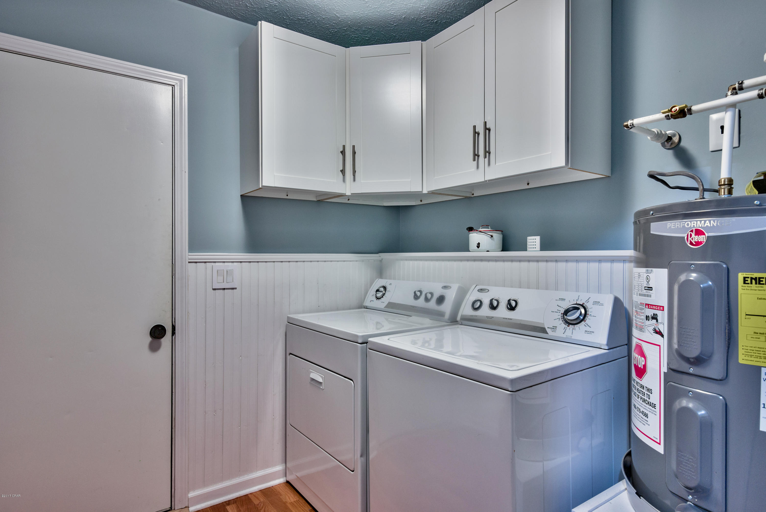 Diamond Head-Lakeside - Residential