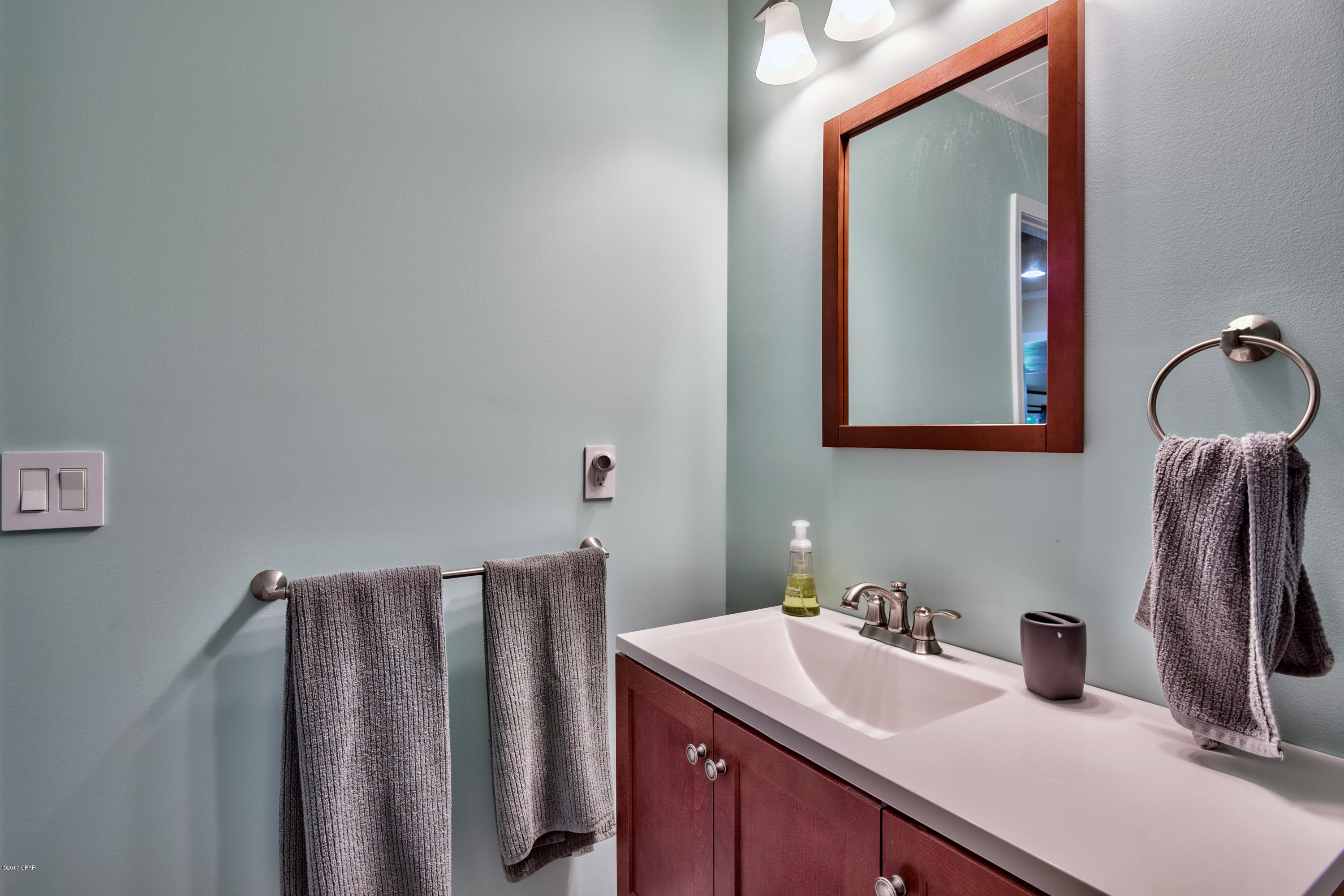 Diamond Head-Lakeside - Residential