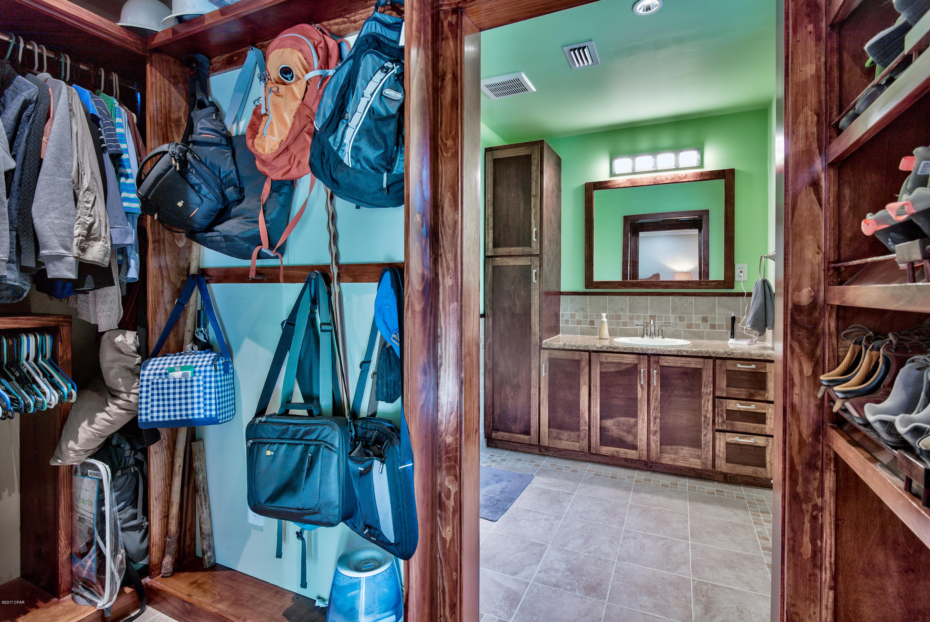 Diamond Head-Lakeside - Residential