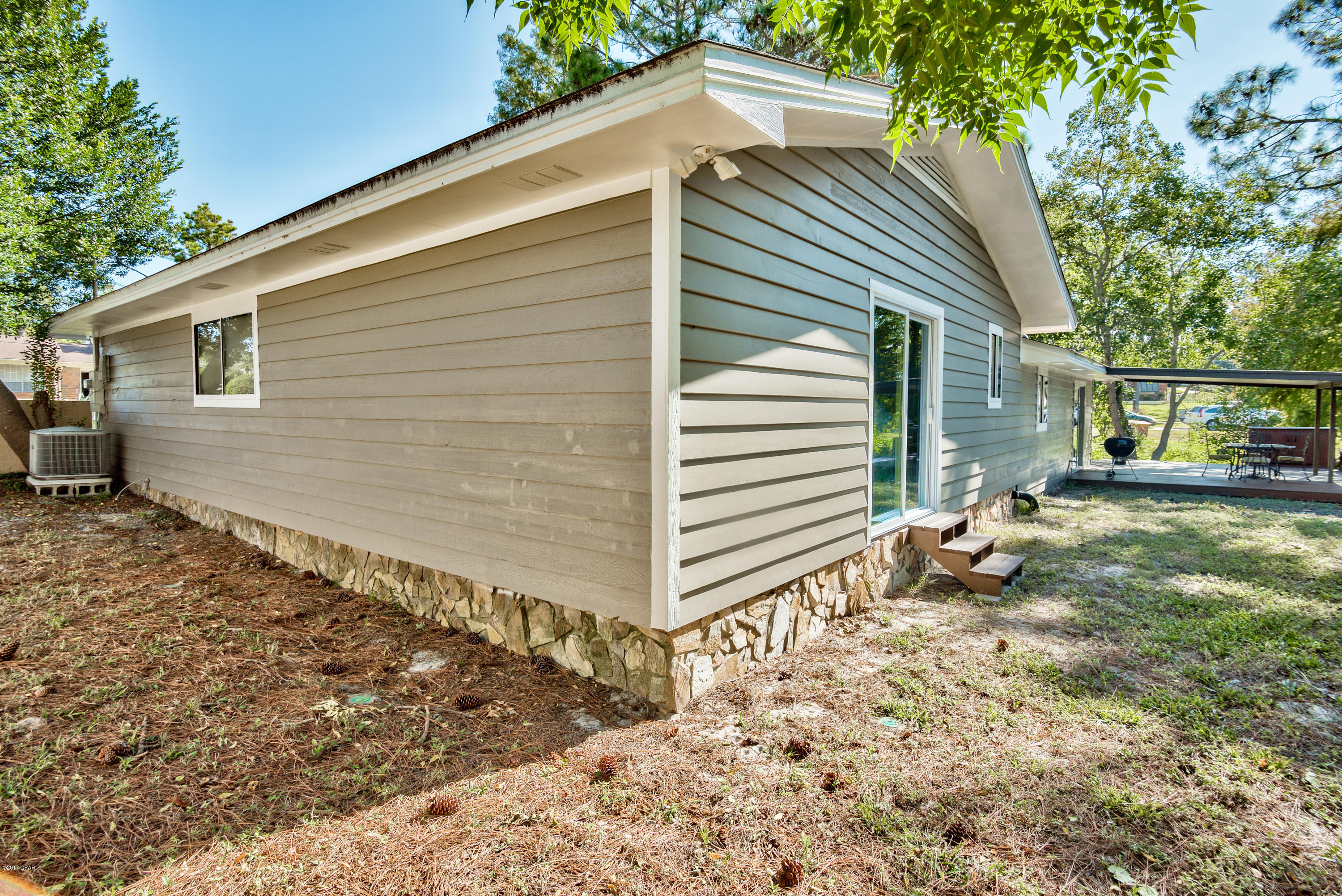 Diamond Head-Lakeside - Residential