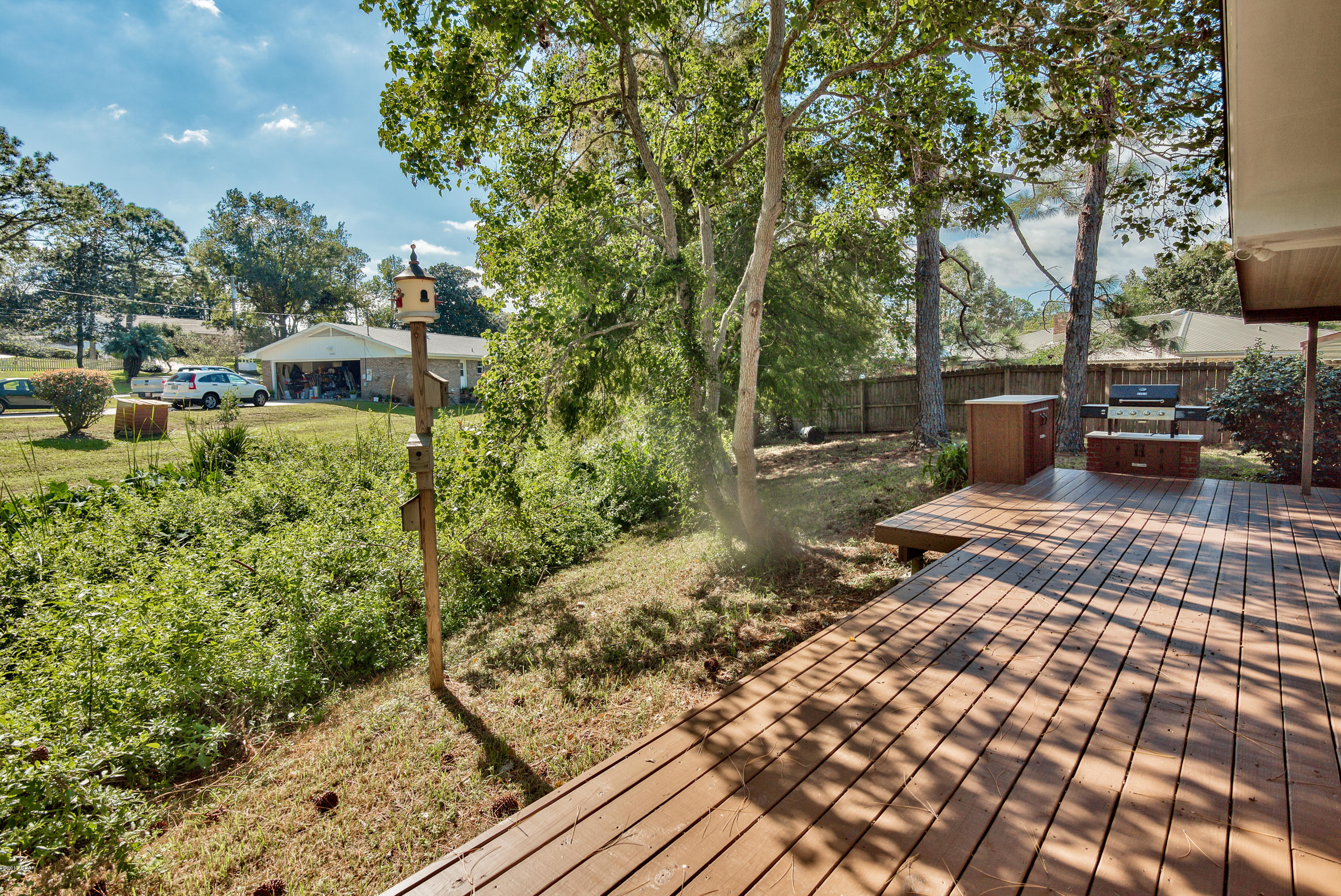 Diamond Head-Lakeside - Residential