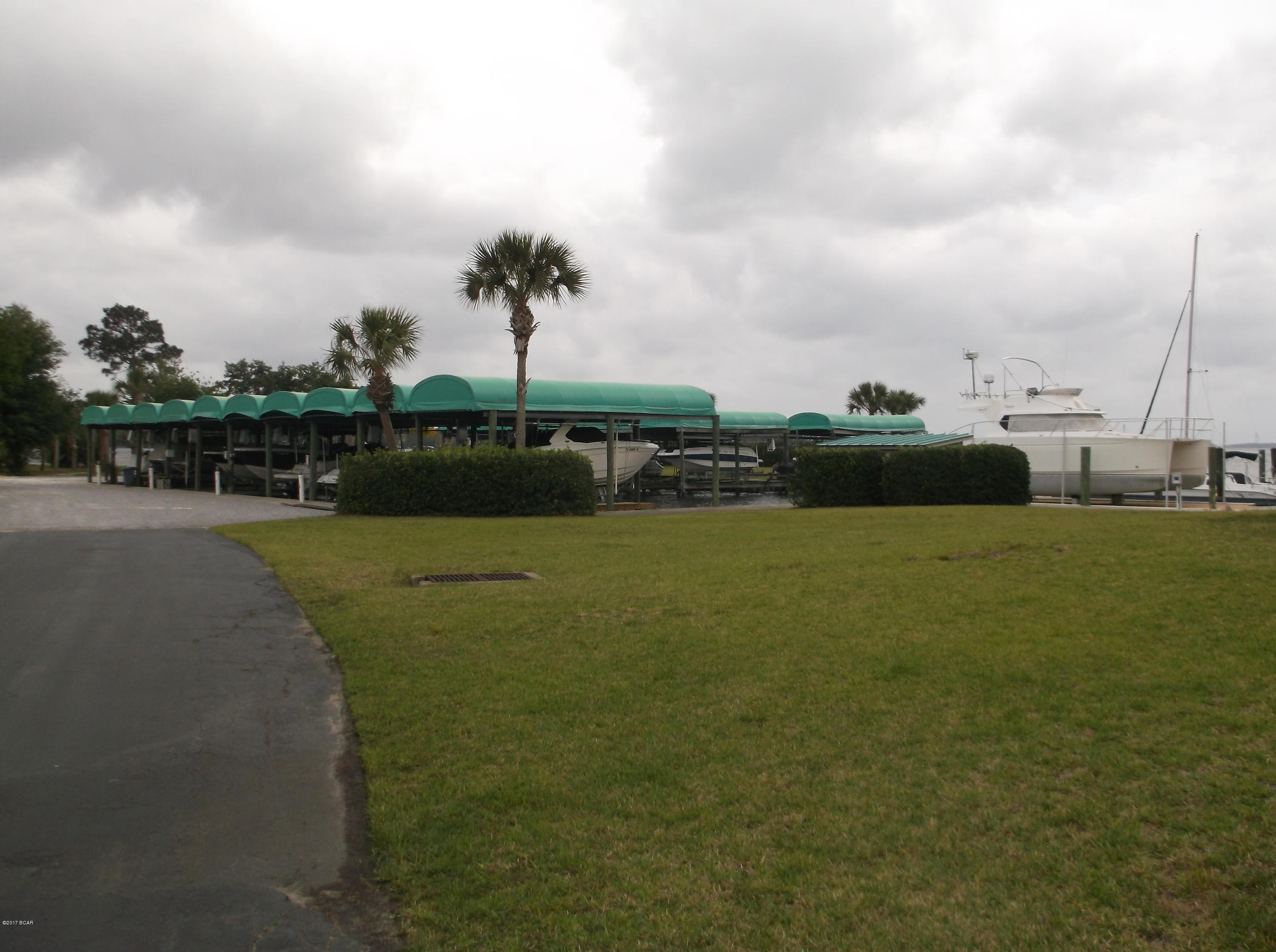 Marina Bay Condo - Residential