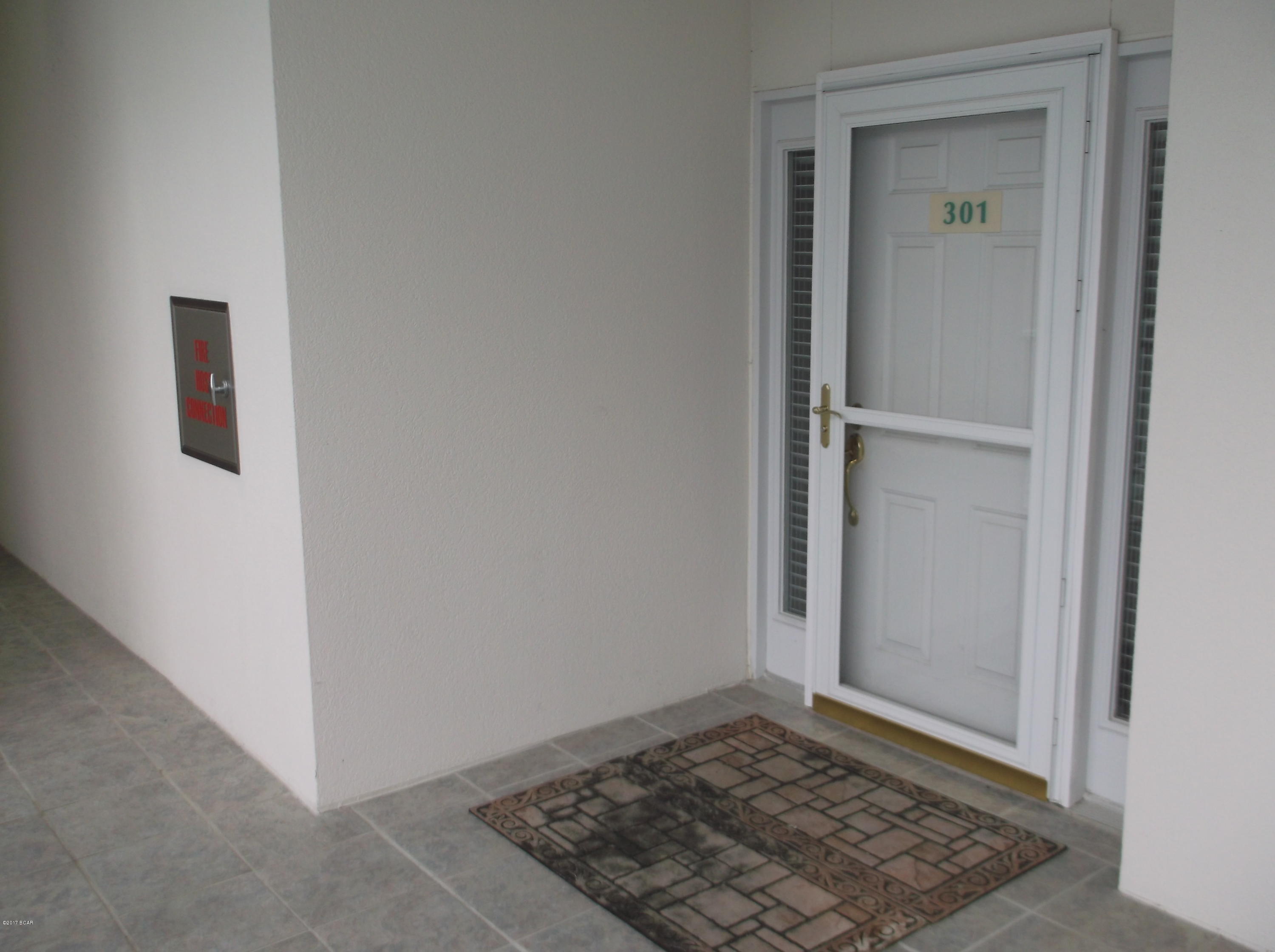 Marina Bay Condo - Residential