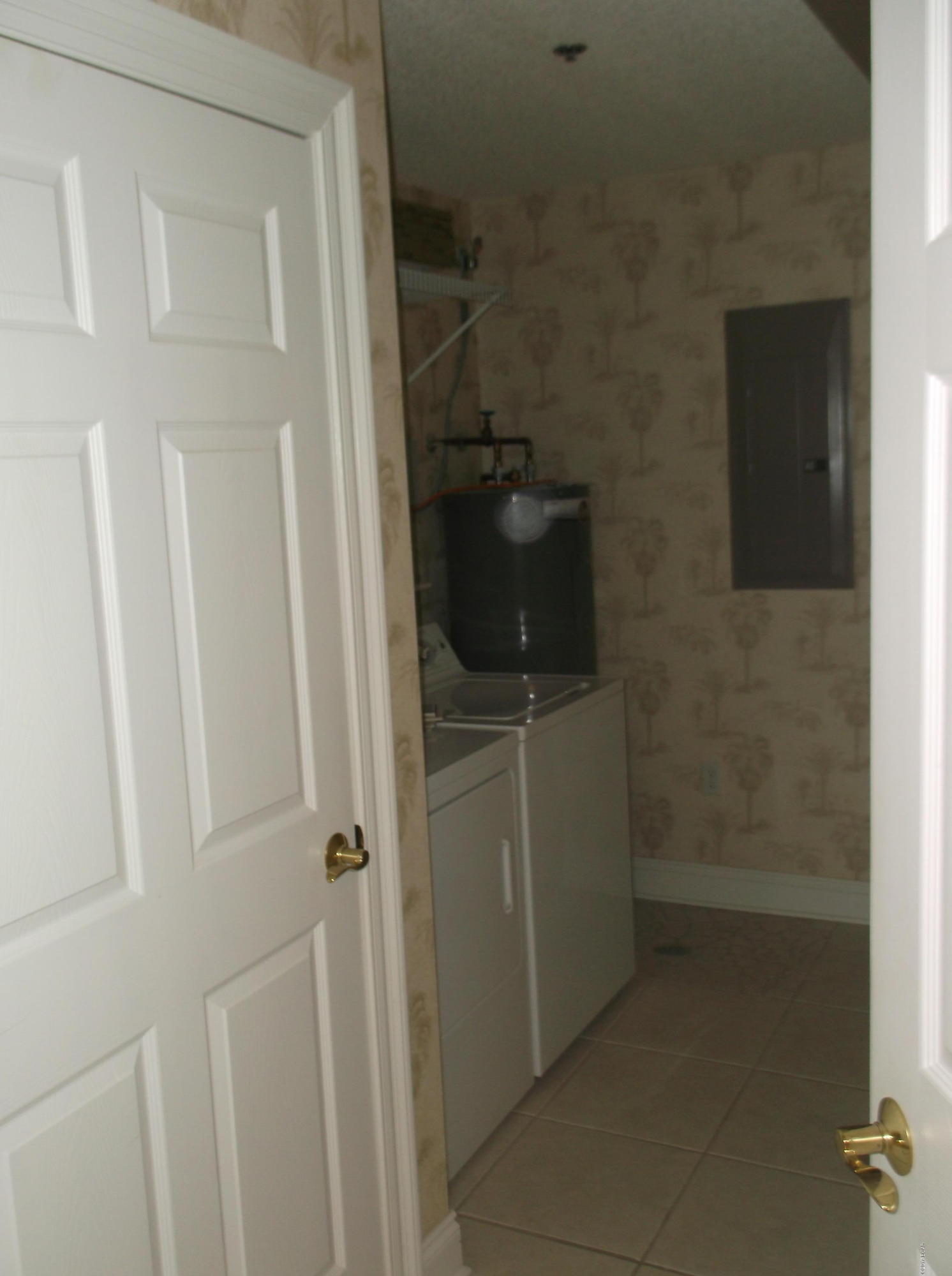 Marina Bay Condo - Residential