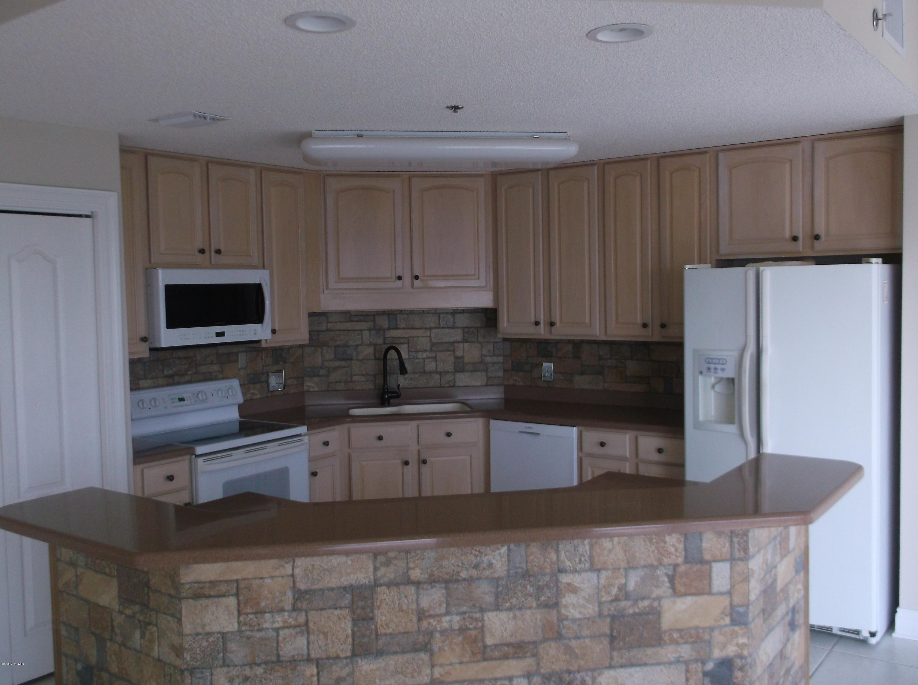 Marina Bay Condo - Residential