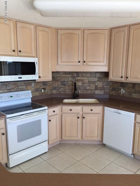 Marina Bay Condo - Residential