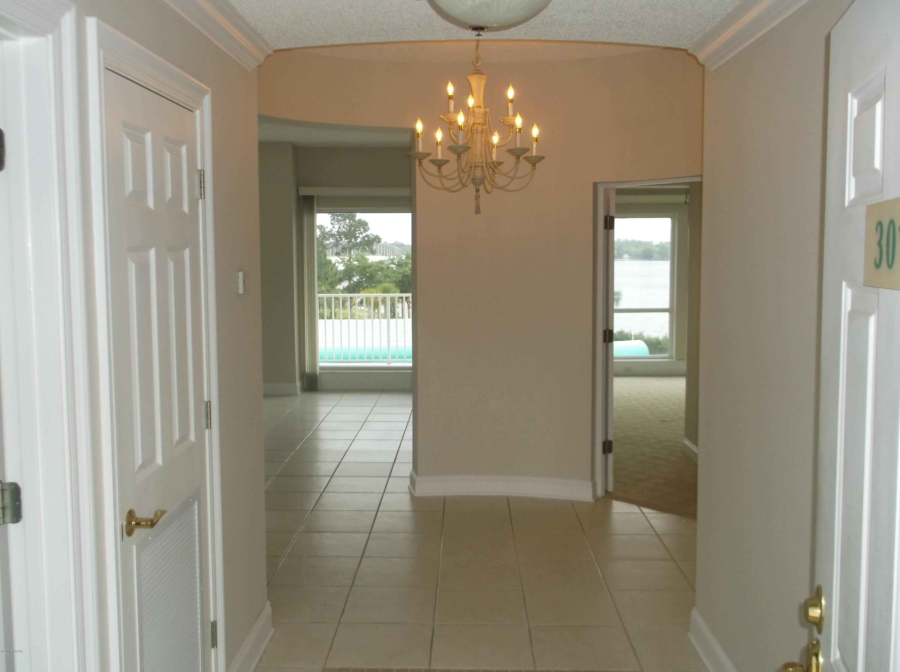 Marina Bay Condo - Residential