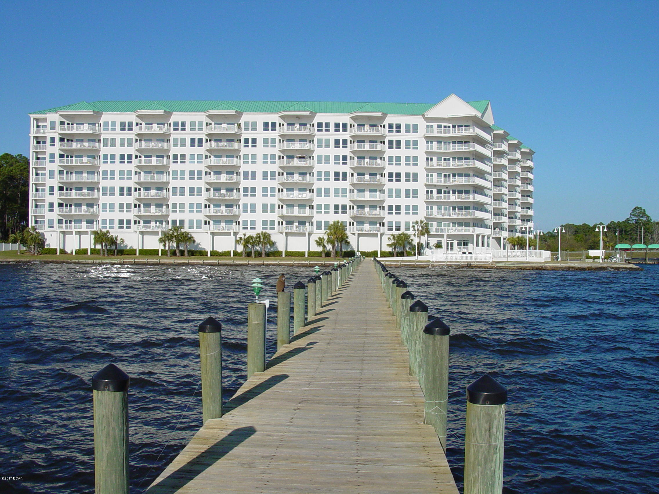 Marina Bay Condo - Residential