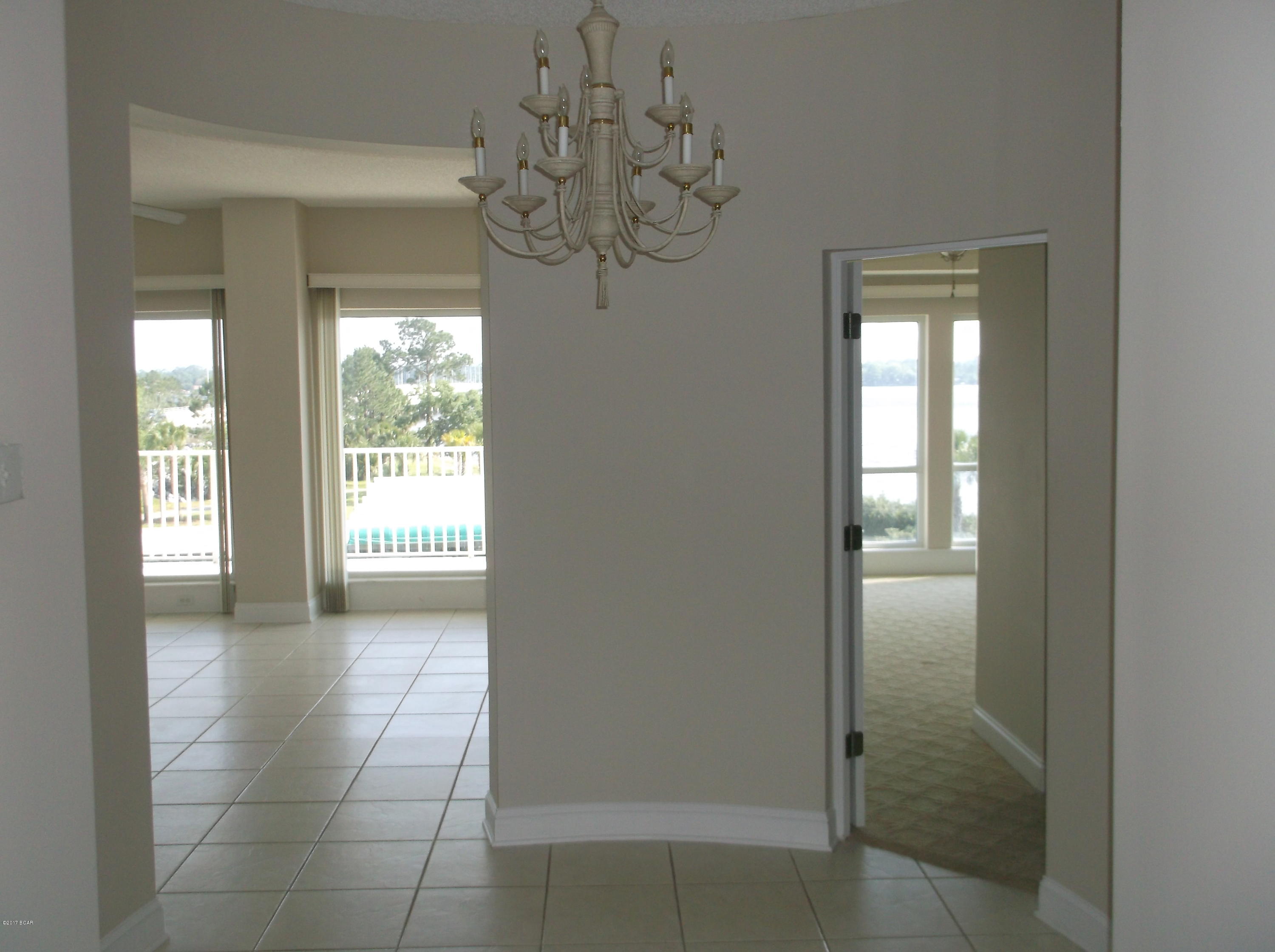 Marina Bay Condo - Residential