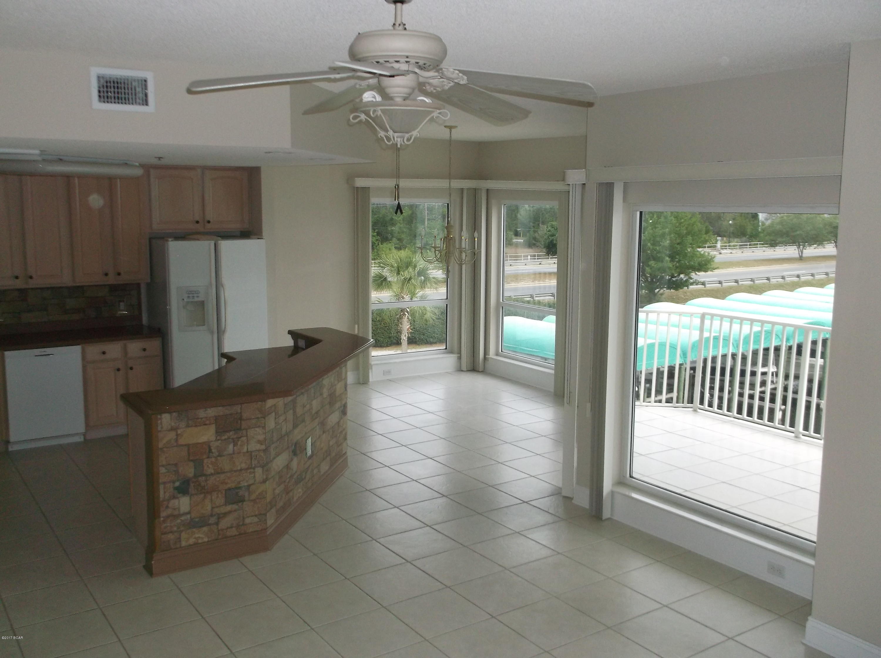 Marina Bay Condo - Residential