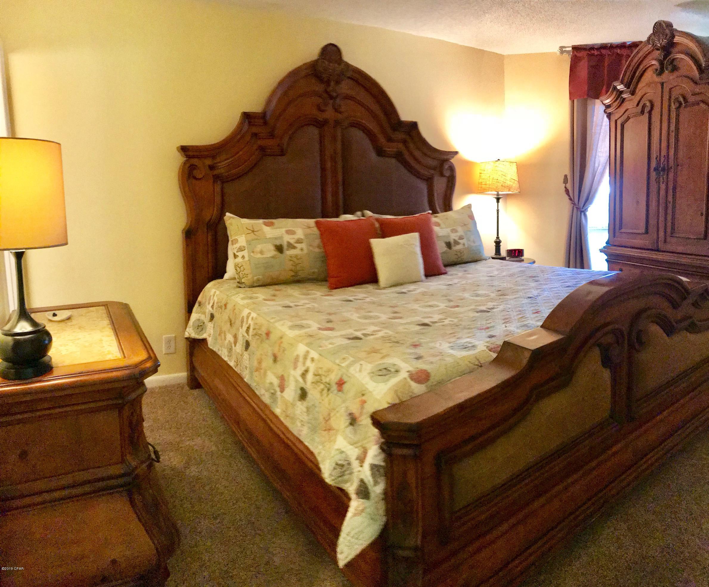 Pelican Walk - Residential