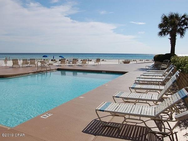 Pelican Walk - Residential