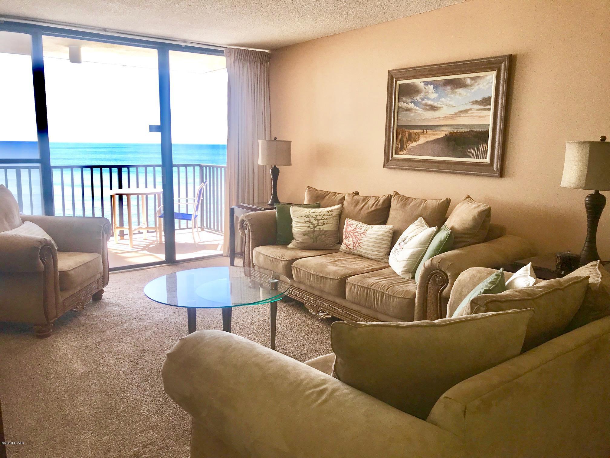 Pelican Walk - Residential