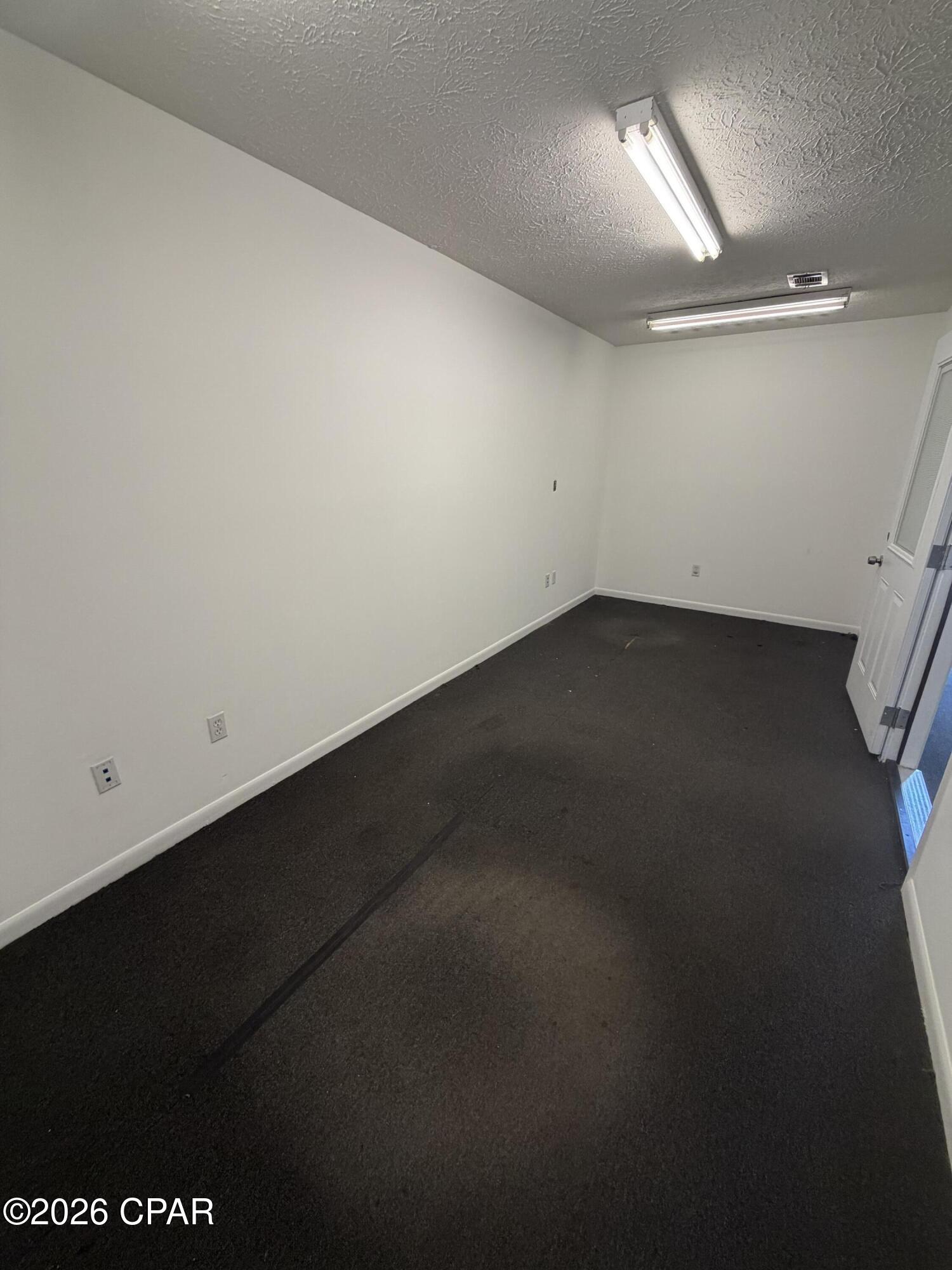 Gulf Coast Hwy - Commercial Lease