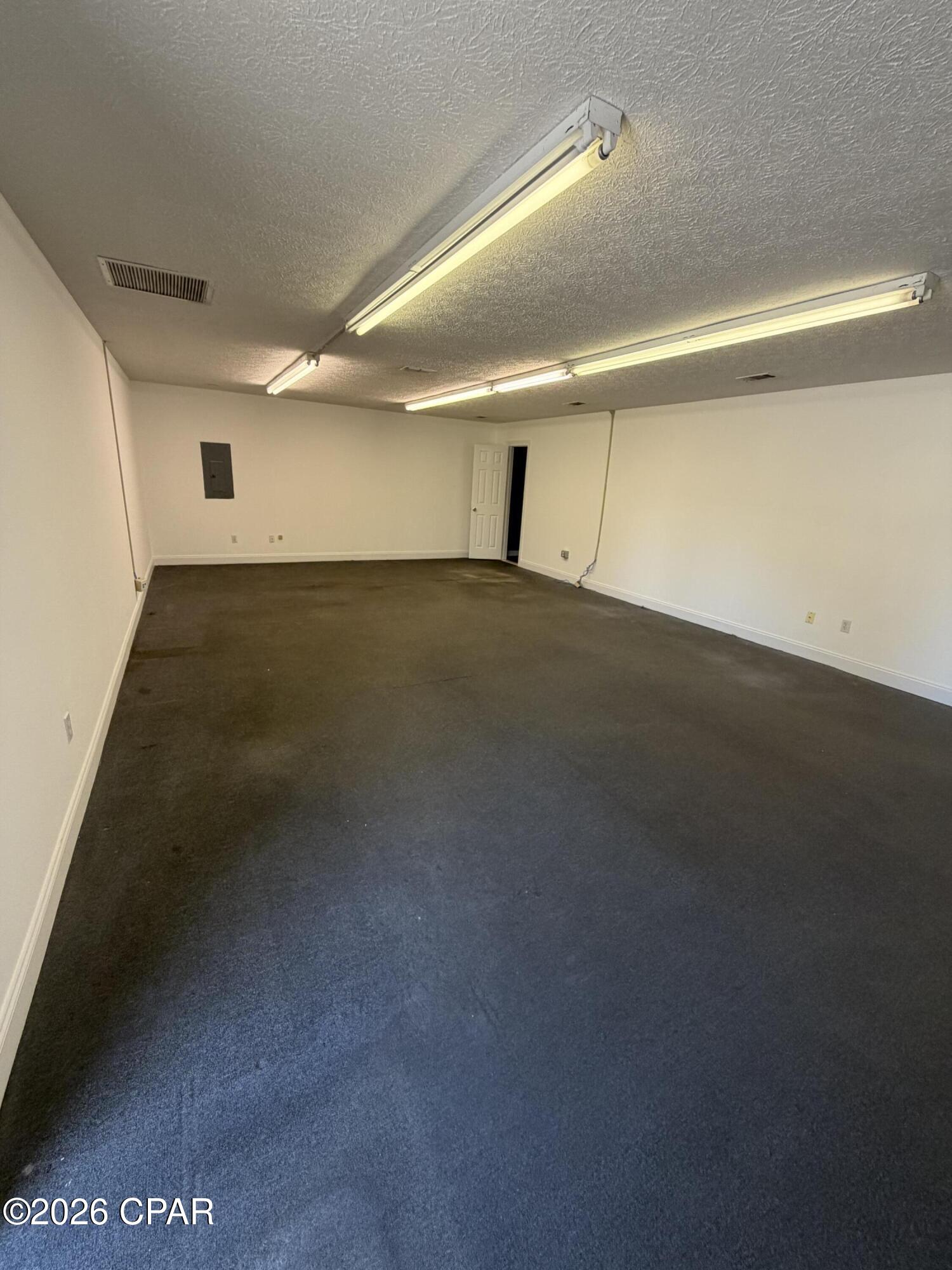 Gulf Coast Hwy - Commercial Lease